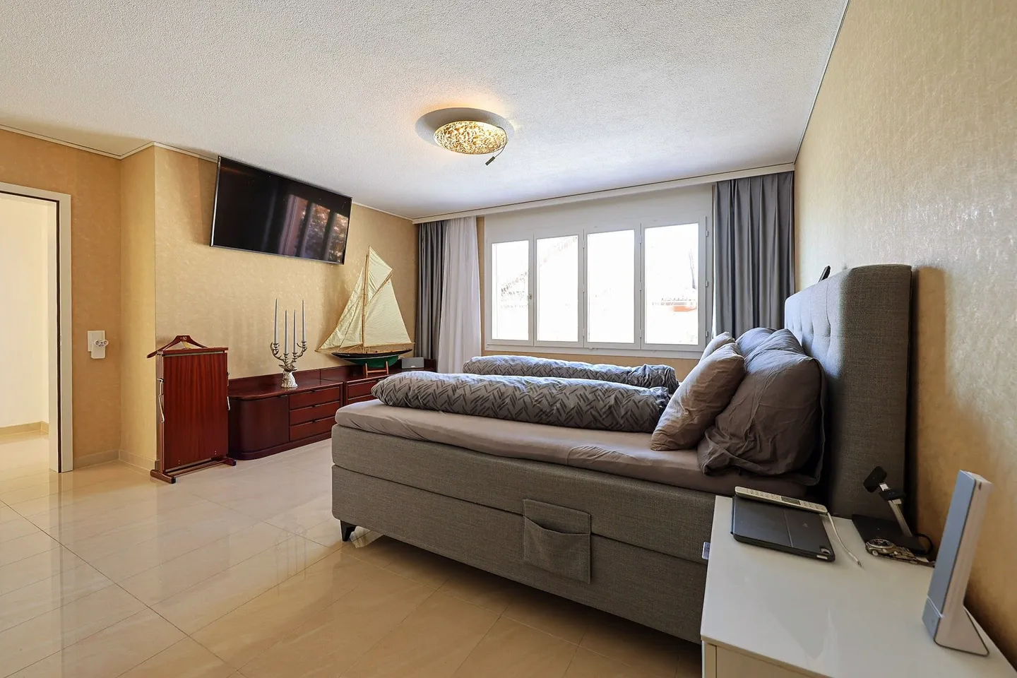 Elegante Wohnung mit Bergsicht - Foto 7 von 13