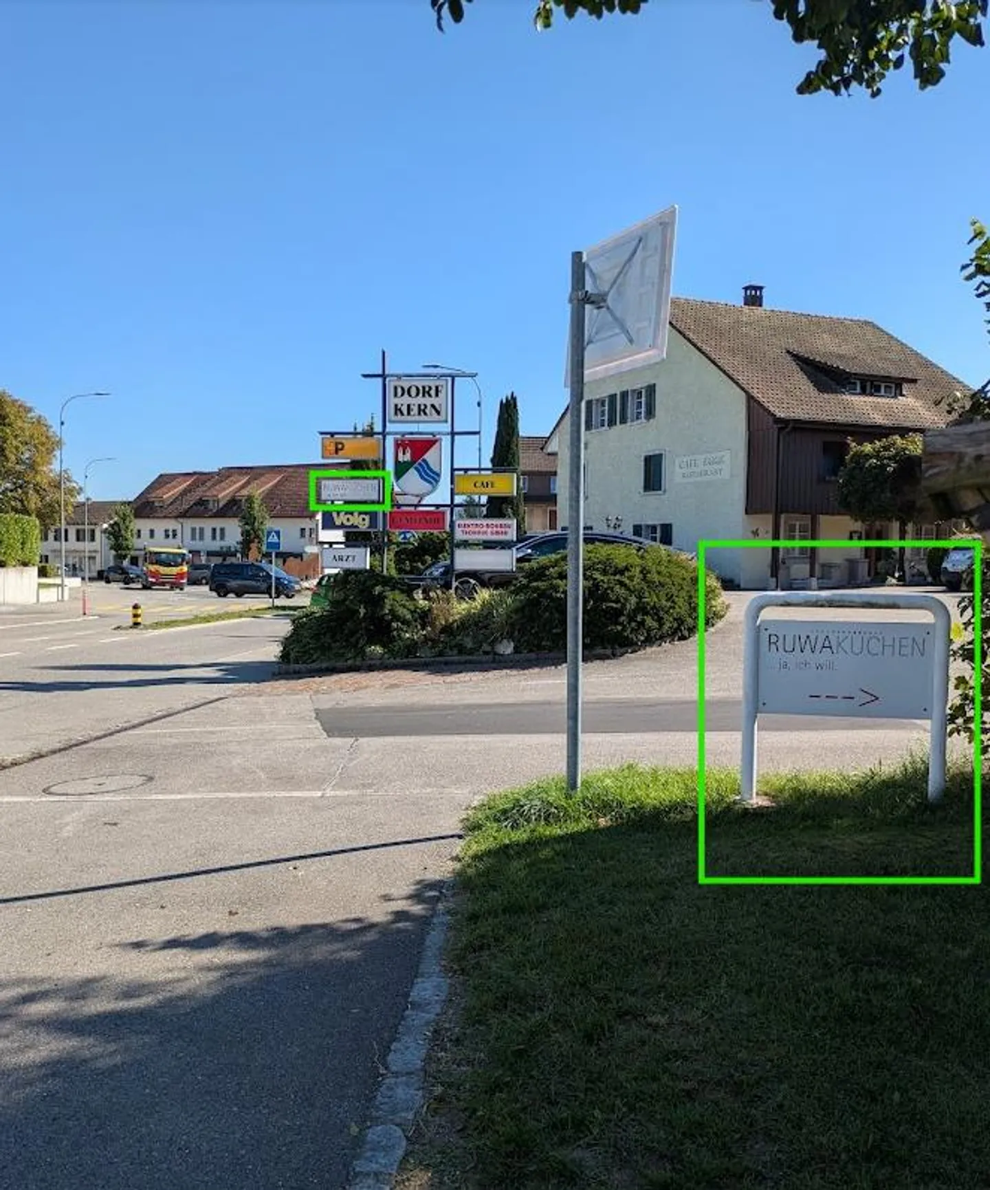 Versatile commercial space in the village center - Photo 13 of 23