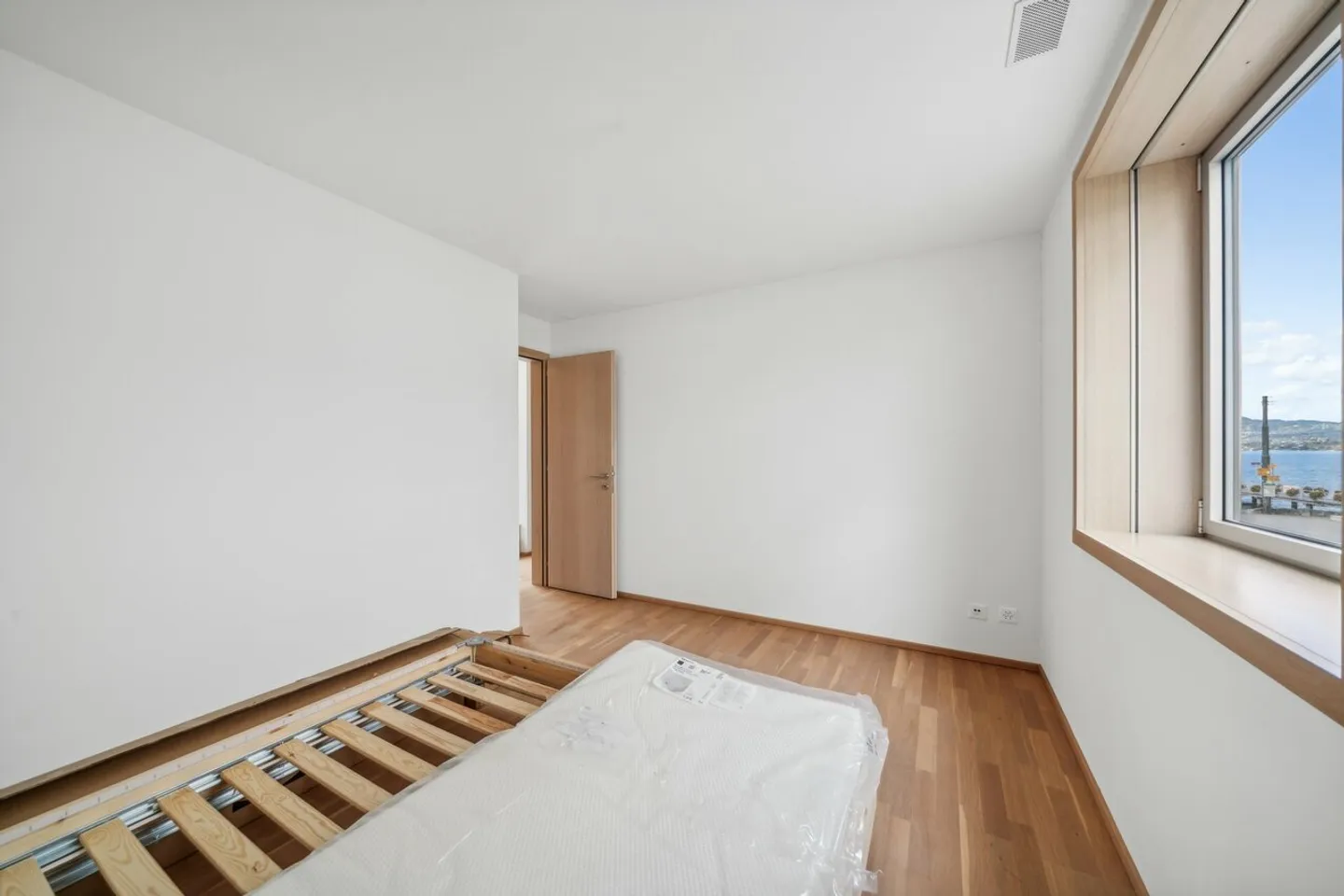 Appartamento duplex moderno nel centro di Villeneuve - Foto 9 di 13