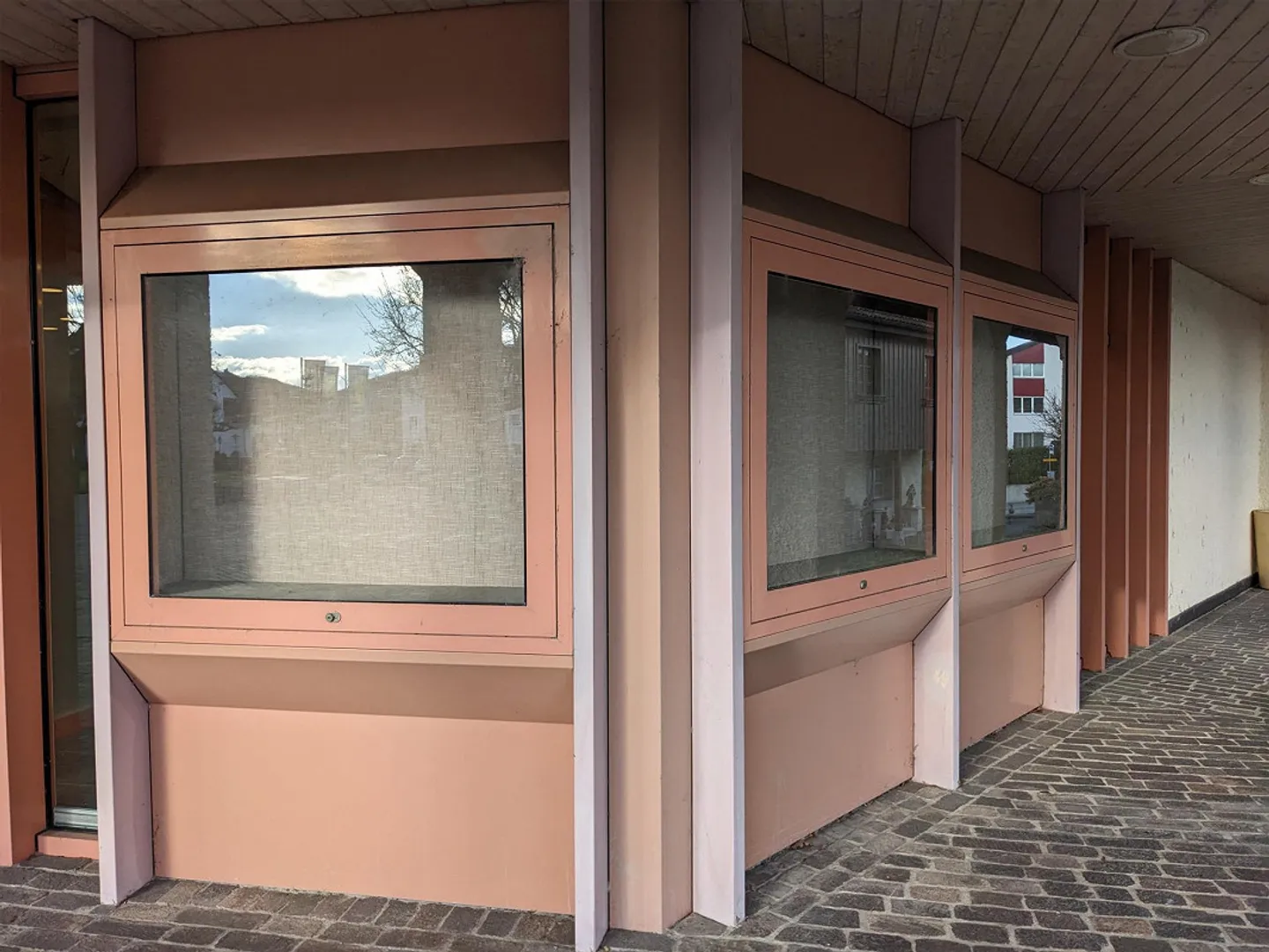 Versatile commercial space in the village center - Photo 17 of 23