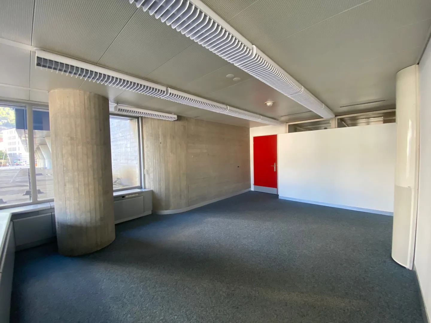 Office space in a very central location - Photo 3 of 5