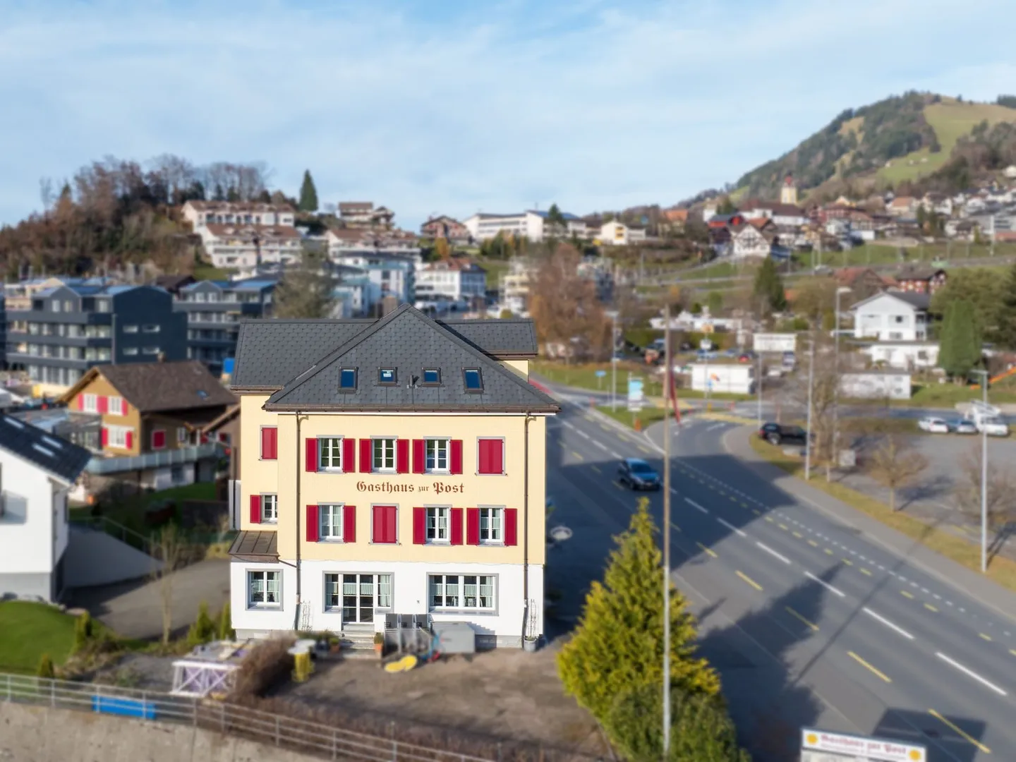 Affascinante locanda in buone condizioni con camere per gli ospiti - Foto 2 di 2