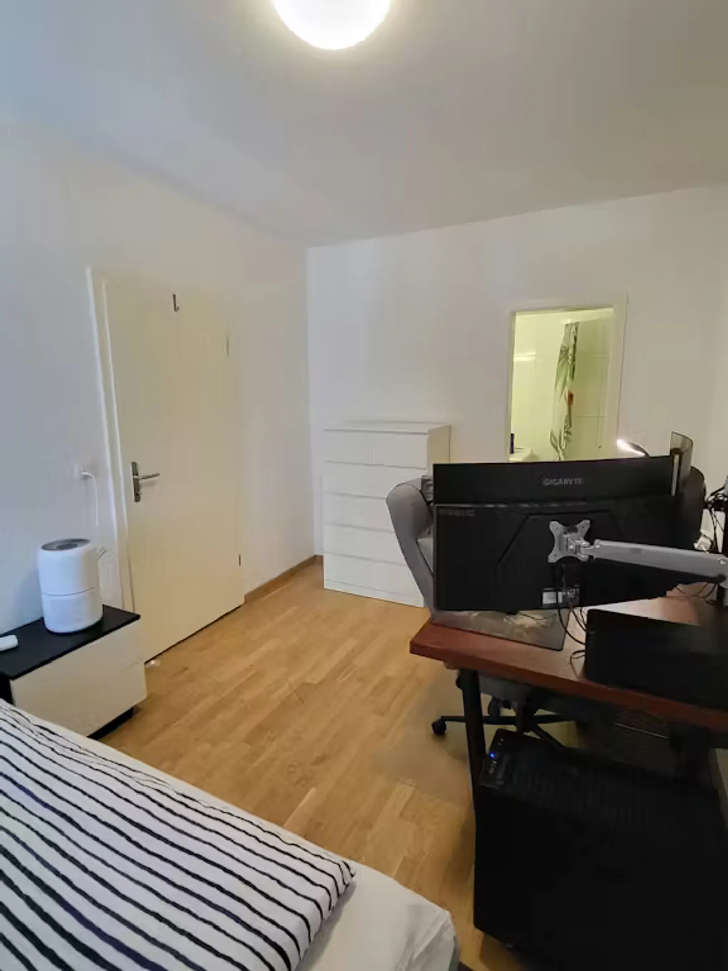 Charming Apartment in Zürich - Photo 6 of 8