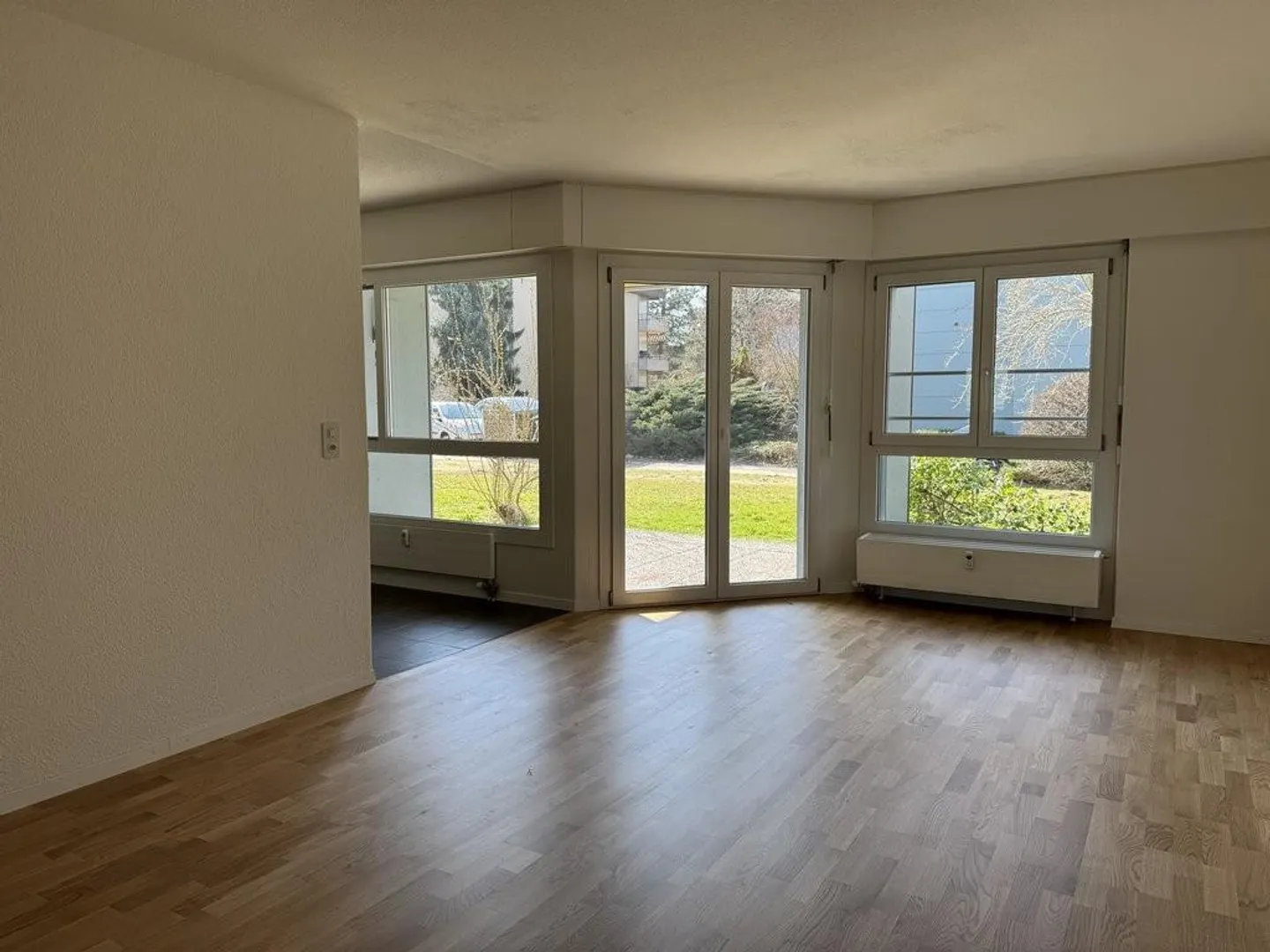 Geräumige Wohnung in Münchenbuchsee - Foto 2 von 8