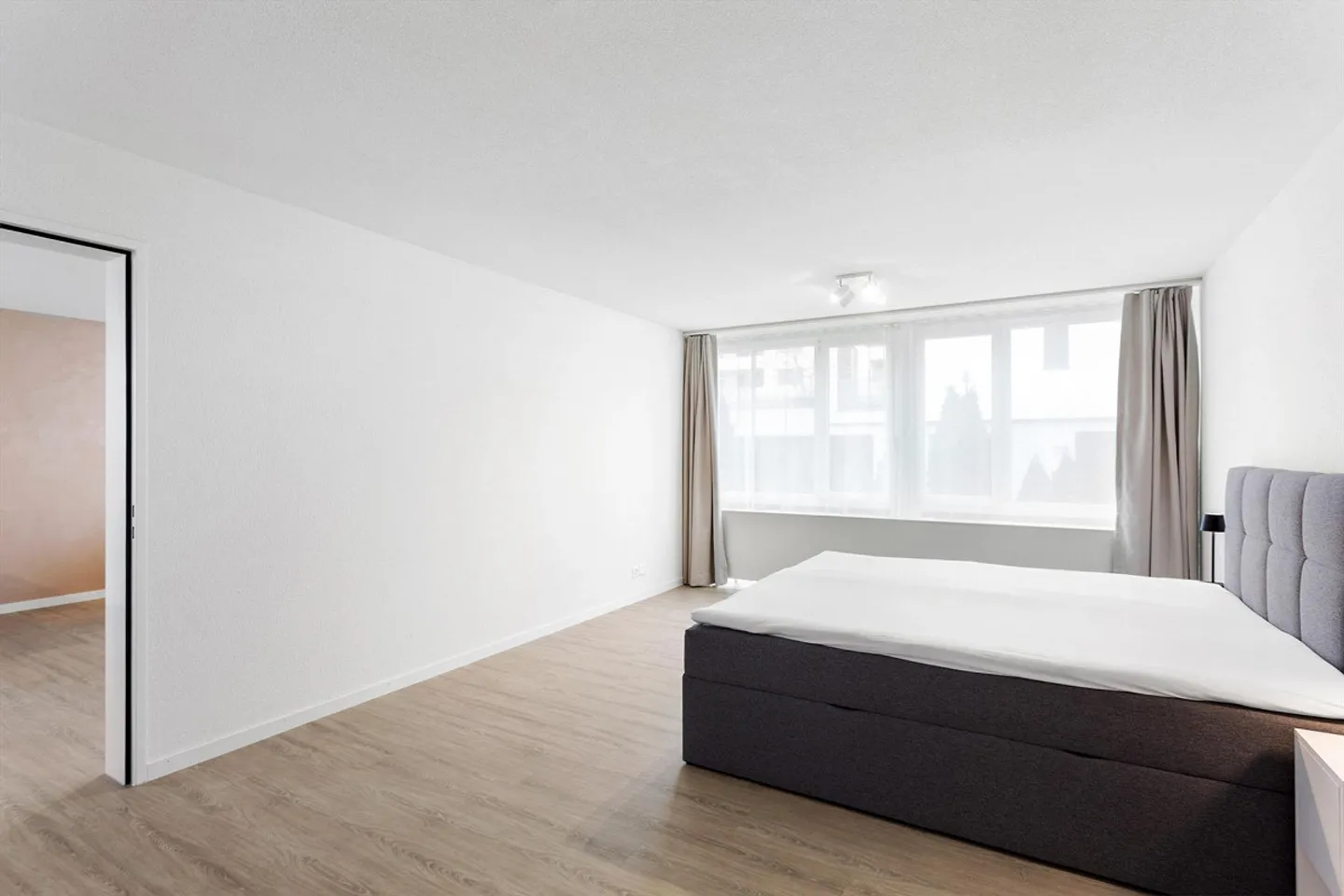 Modernes Möbliertes Apartment - Foto 6 von 19