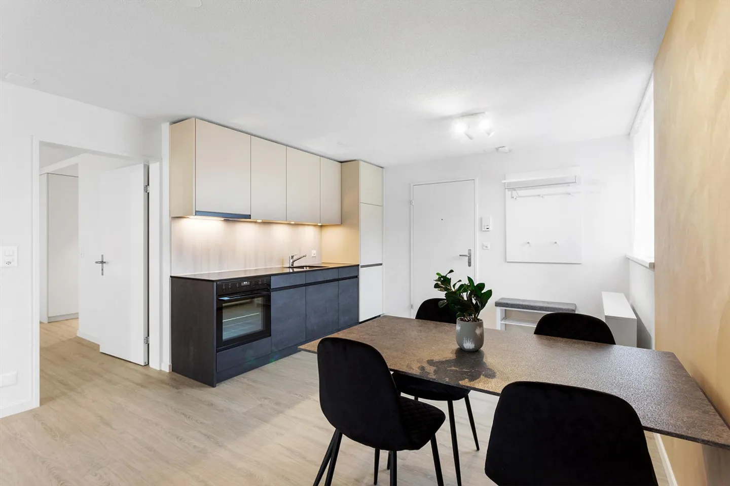 Modernes Möbliertes Apartment - Foto 10 von 19