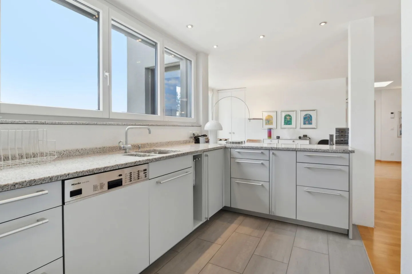 Appartamento attico 3½ locali a Pfaffhausen - Pace, sole e comfort - Foto 7 di 10