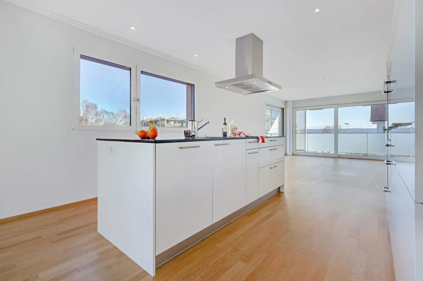 Vivere moderno di alta qualità con area giardino e vista sui campi! - Foto 4 di 11