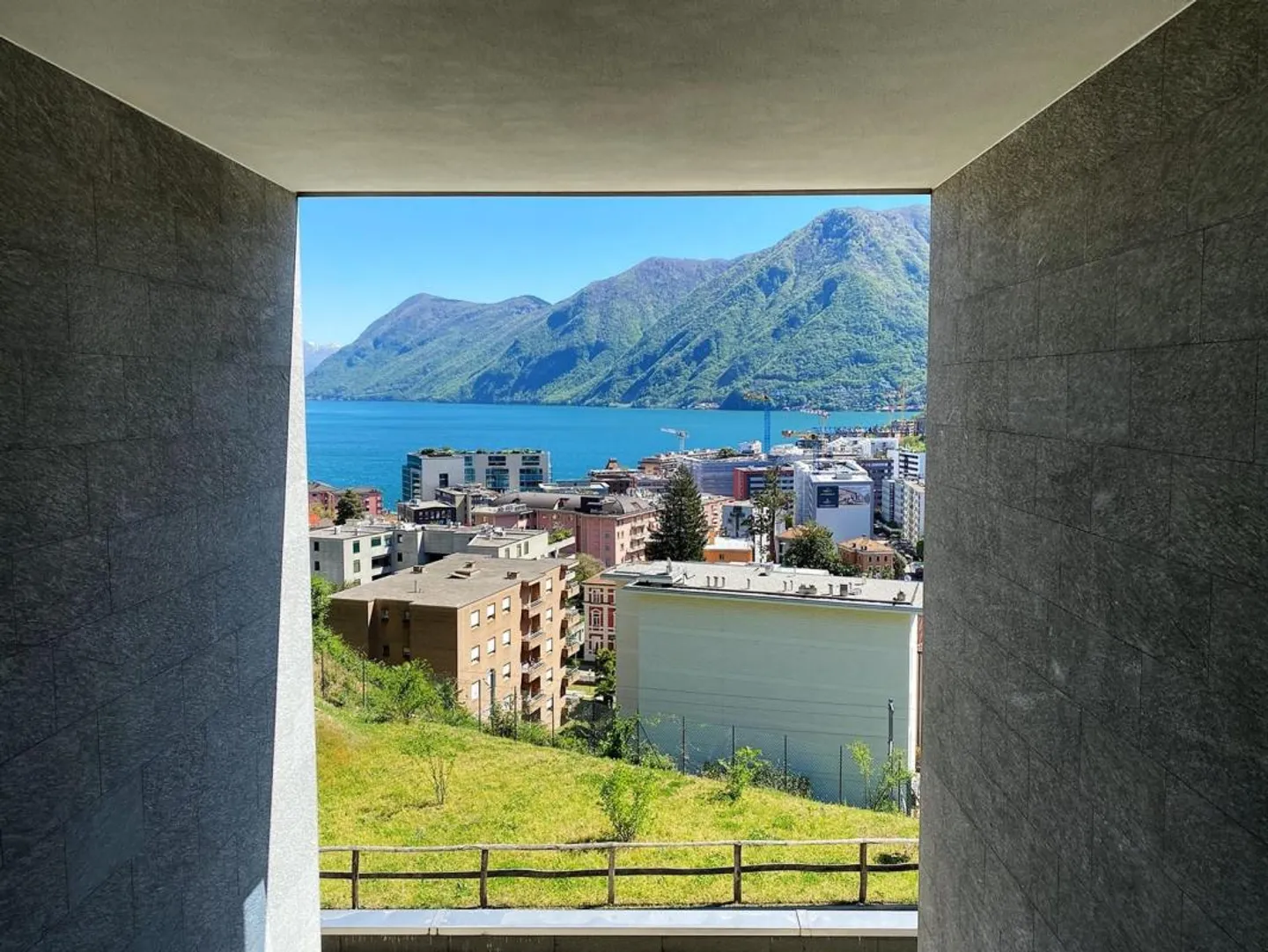 3.5 vista lago mozzafiato - Foto 1 di 21