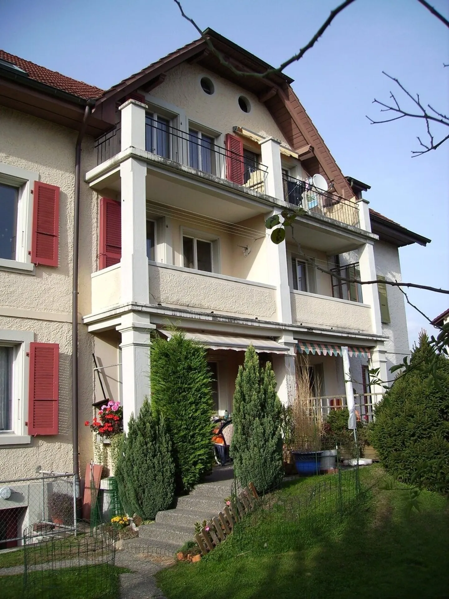 Apartment for rent - Photo 2 of 2