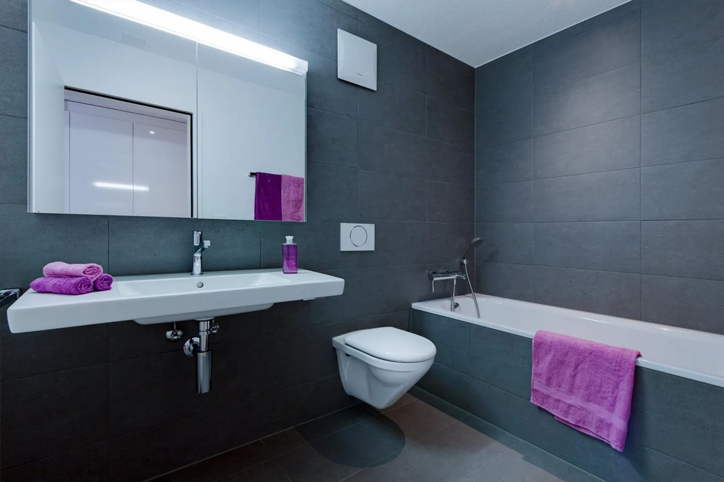 Vivere moderno di alta qualità con area giardino e vista sui campi! - Foto 9 di 11