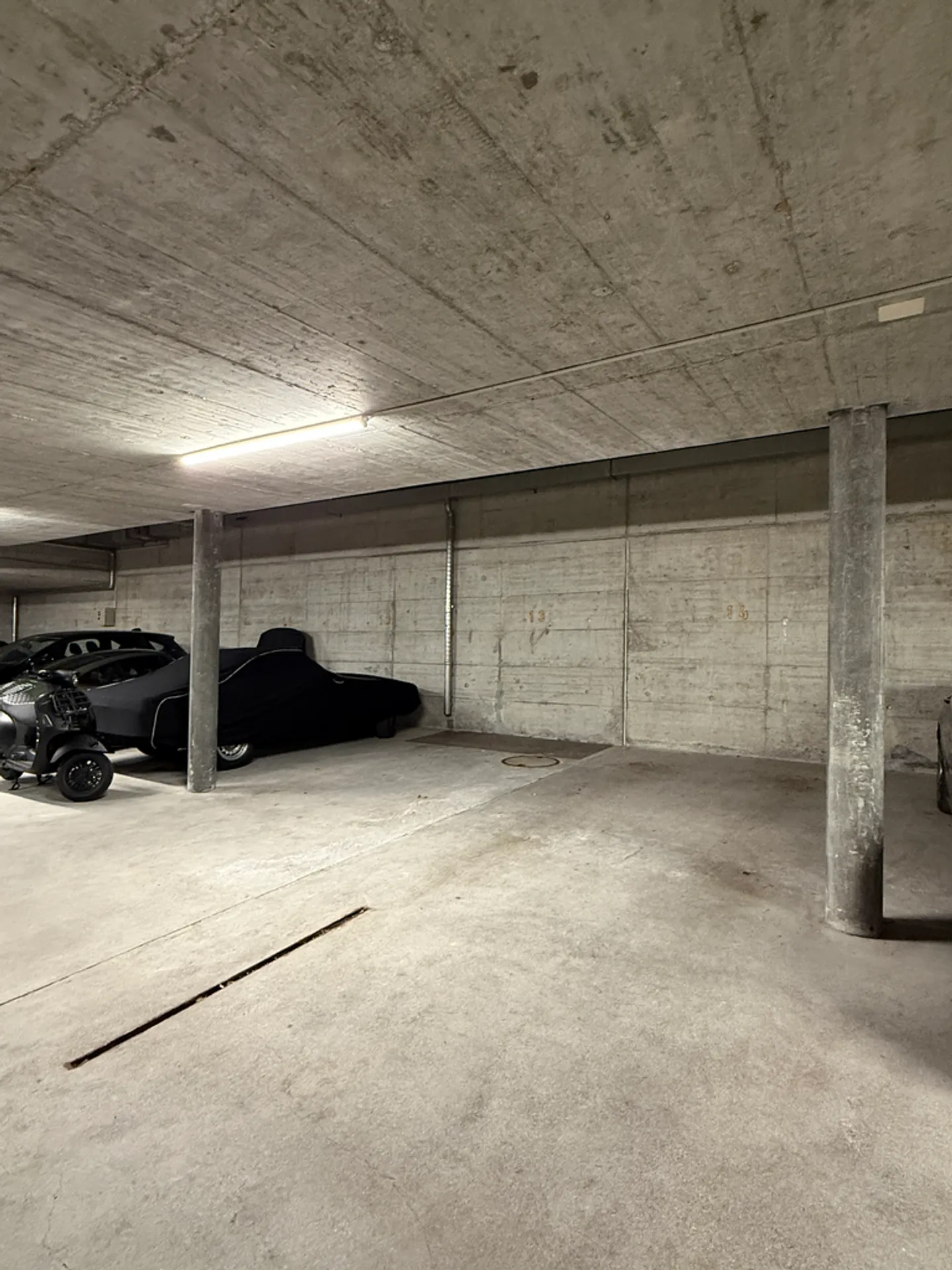 Place de parking souterraine - Photo 6 sur 7