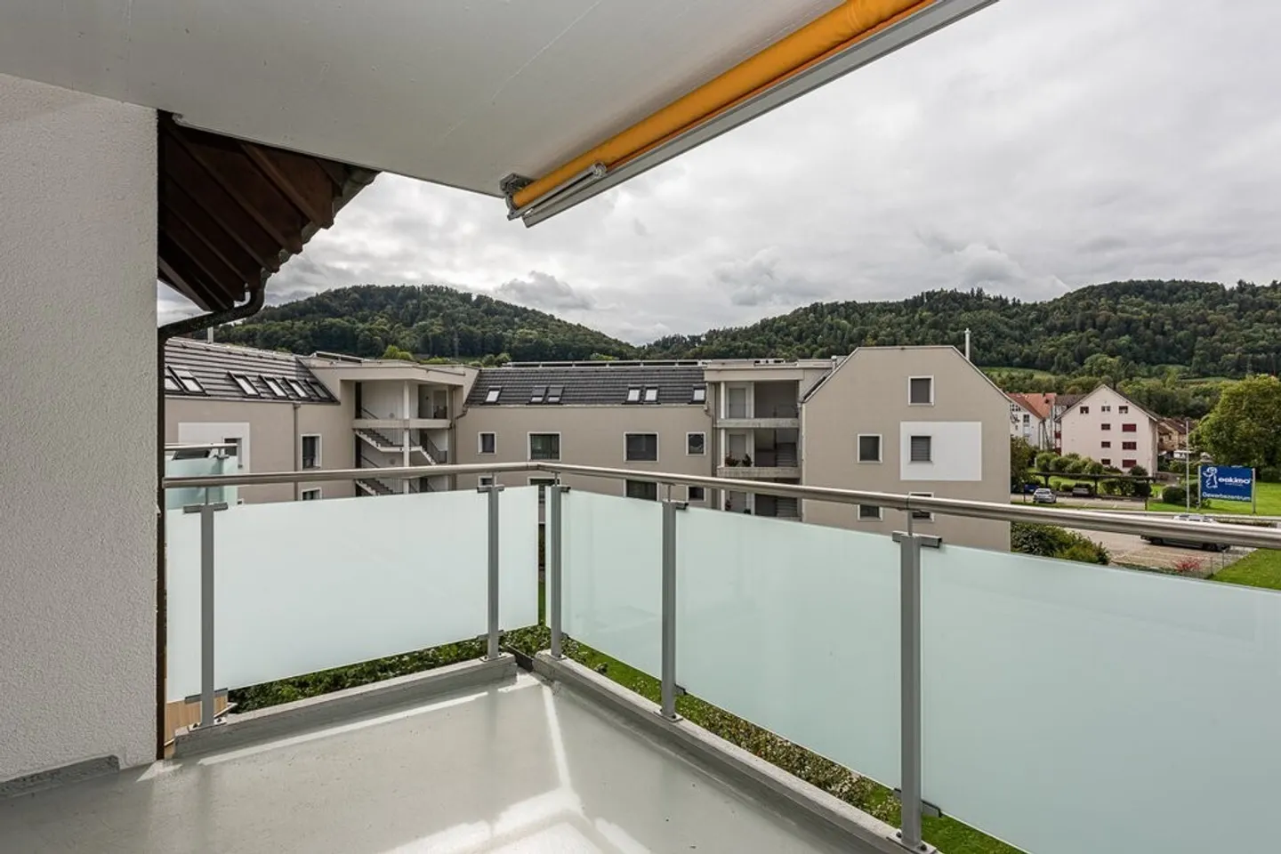 Petit mais bien ! L'appartement dans la zone de loisirs de Töss. - Photo 3 sur 6