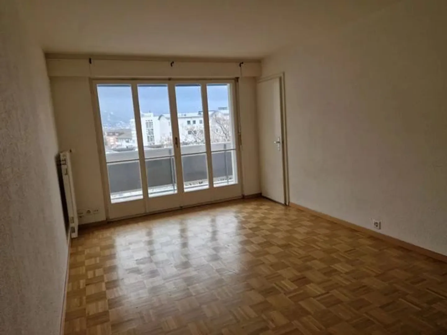 Studio im 5. Stock mit Balkon - Foto 1 von 5
