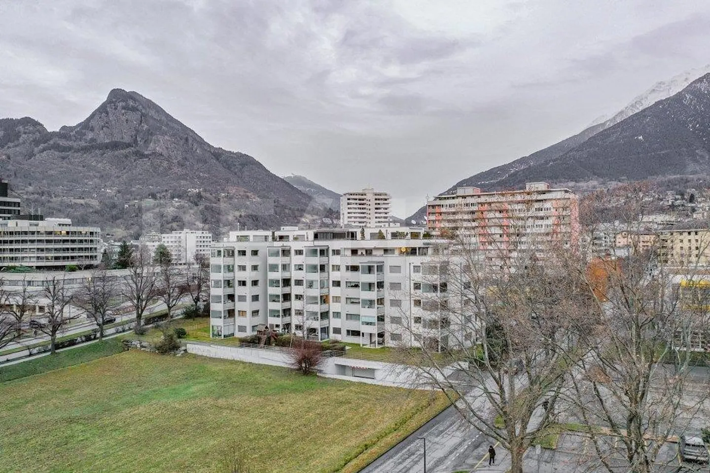 Appartamento 4.5 stanze - Foto 1 di 13