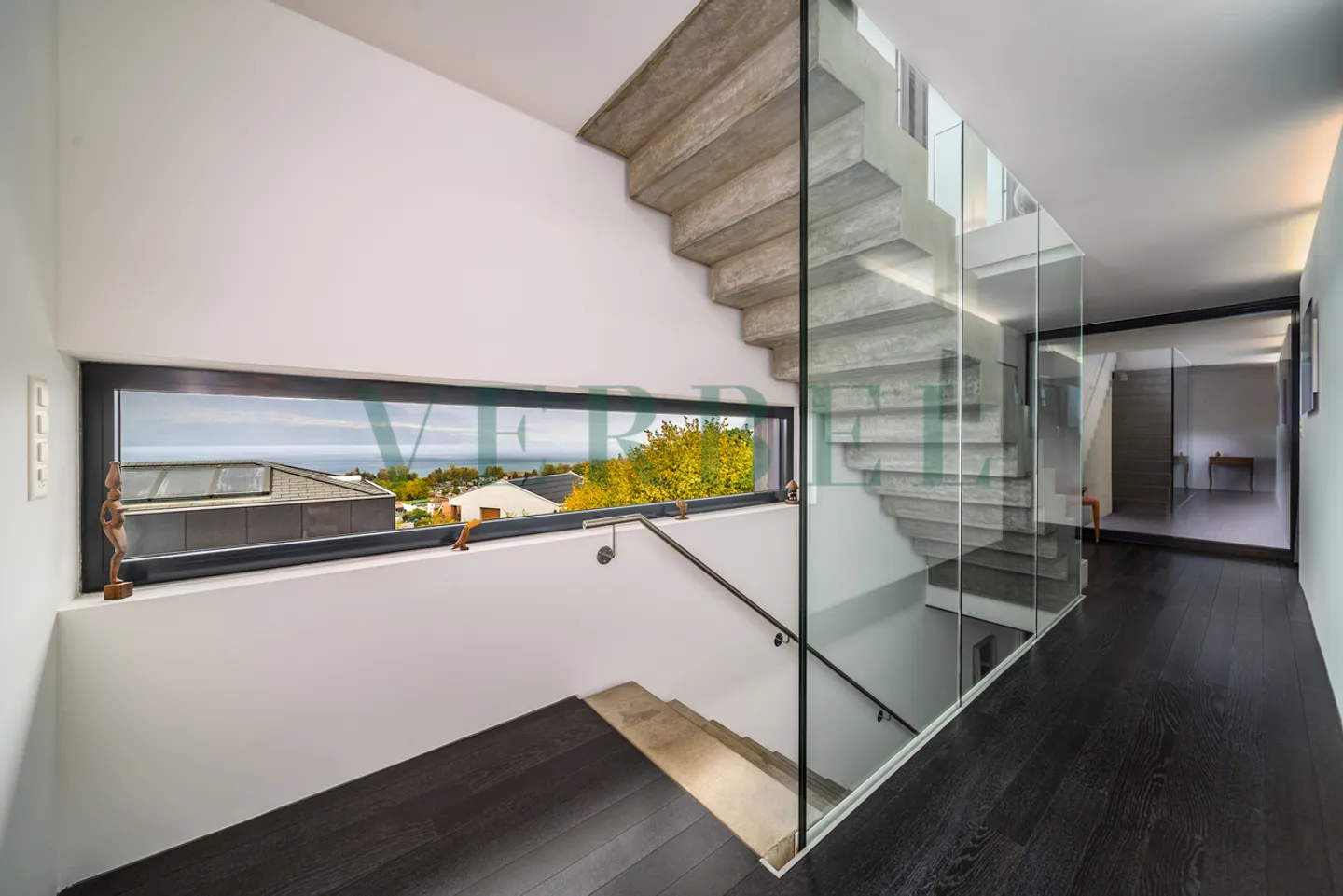 Villa di design con vista panoramica sul lago - Foto 11 di 25
