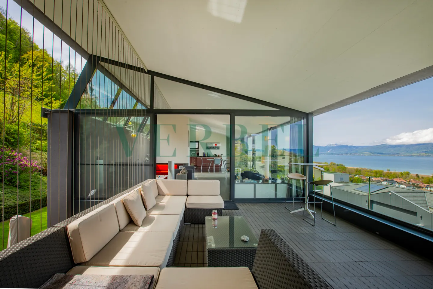 Villa di design con vista panoramica sul lago - Foto 21 di 25