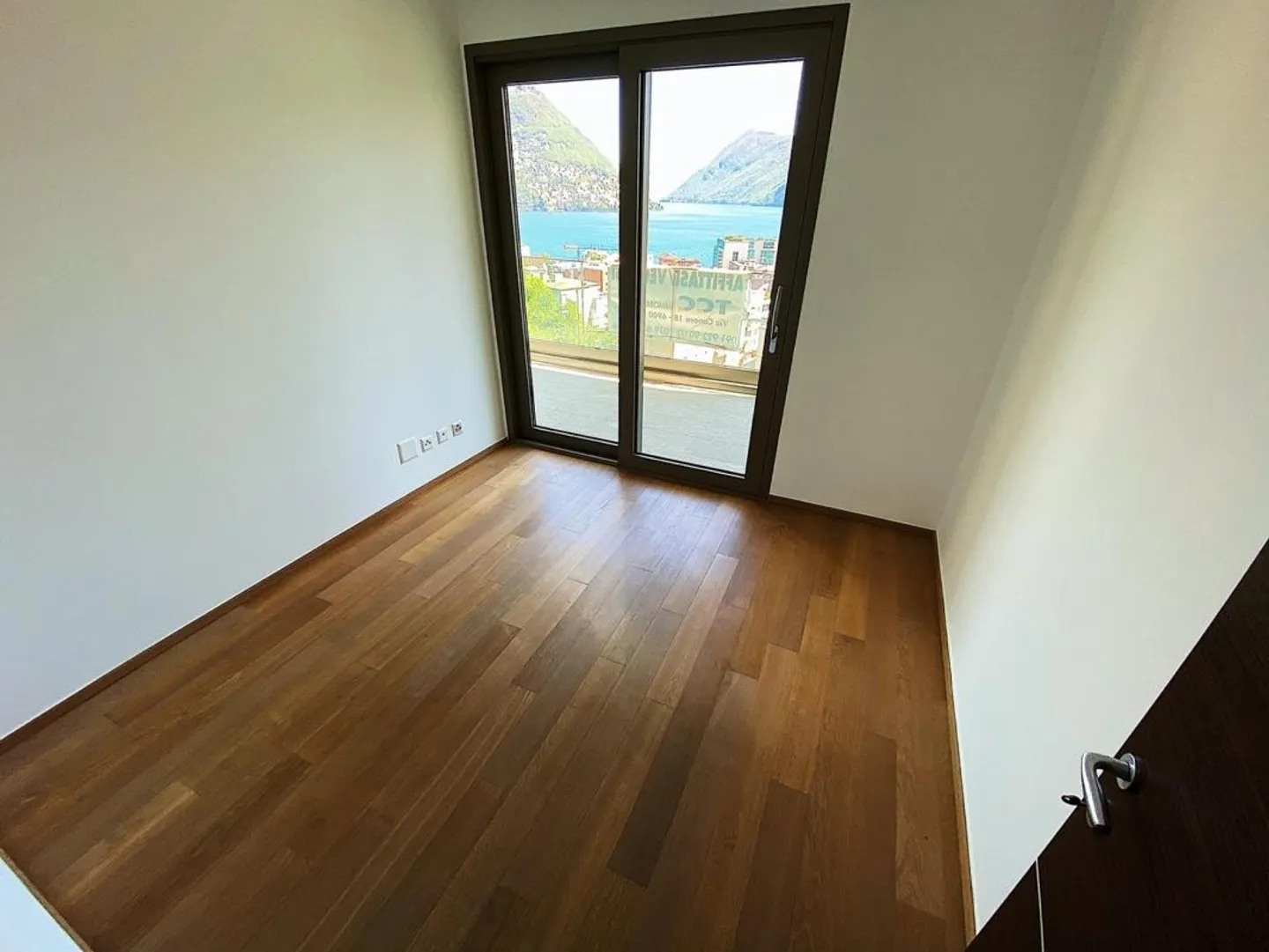 3.5 vista lago mozzafiato - Foto 8 di 21