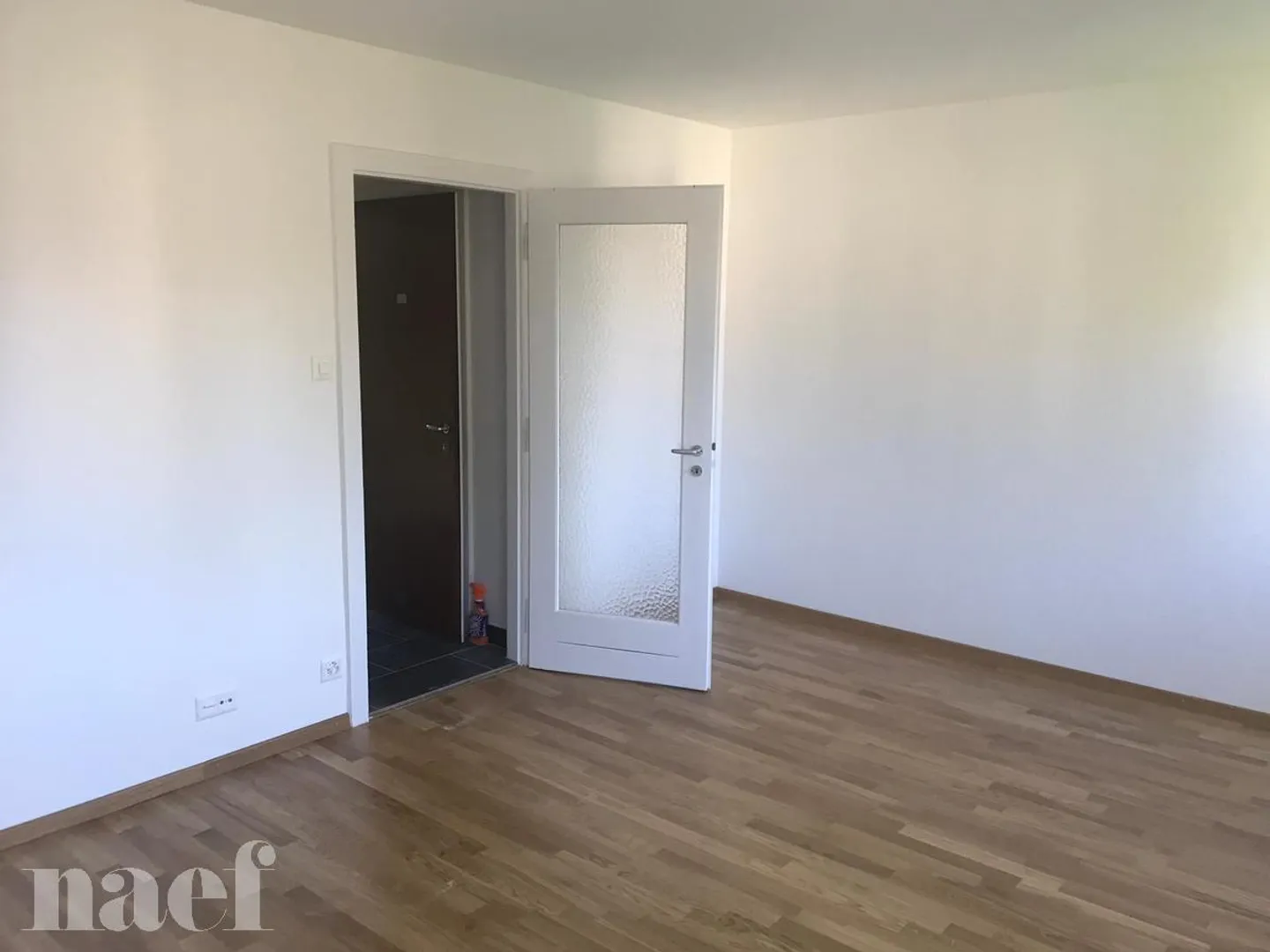 2nd floor studio in the Mélèzes cooperative - Photo 3 of 9