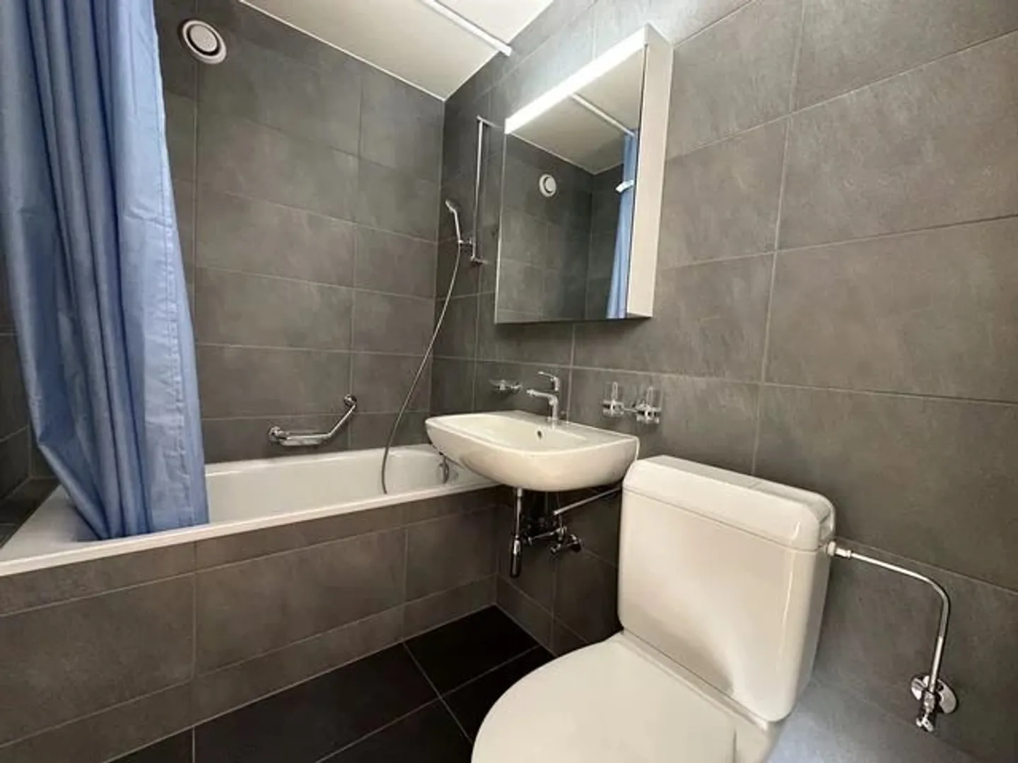 Studio im 5. Stock mit Balkon - Foto 3 von 5