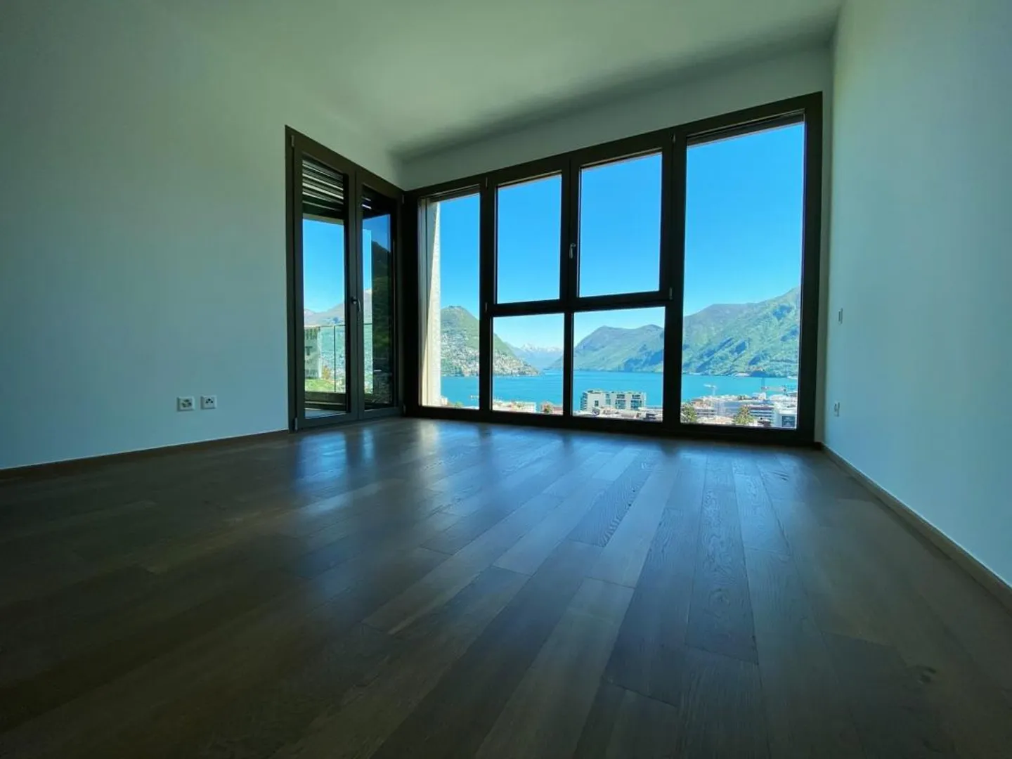 3.5 vista lago mozzafiato - Foto 12 di 21