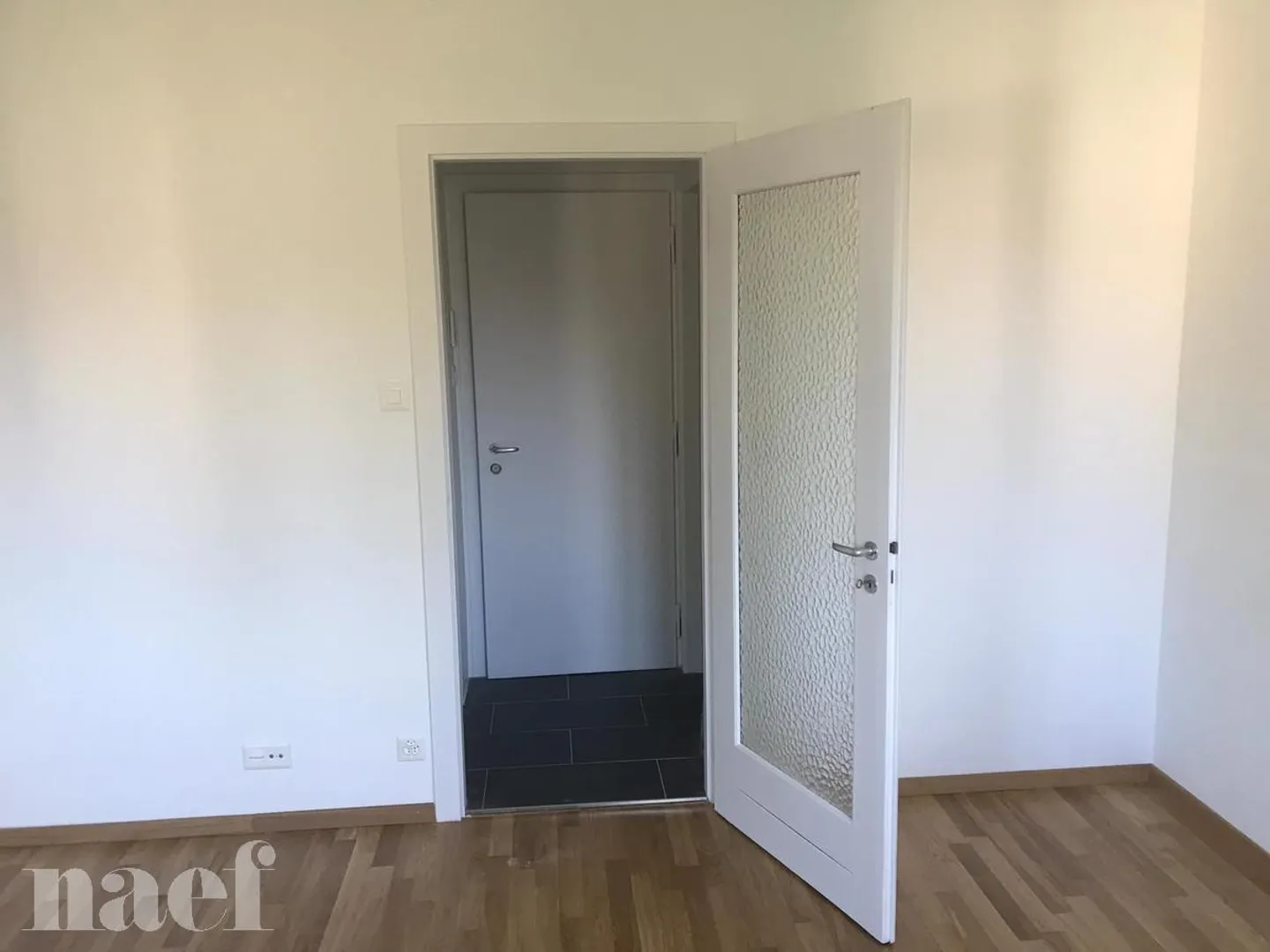 2nd floor studio in the Mélèzes cooperative - Photo 5 of 9