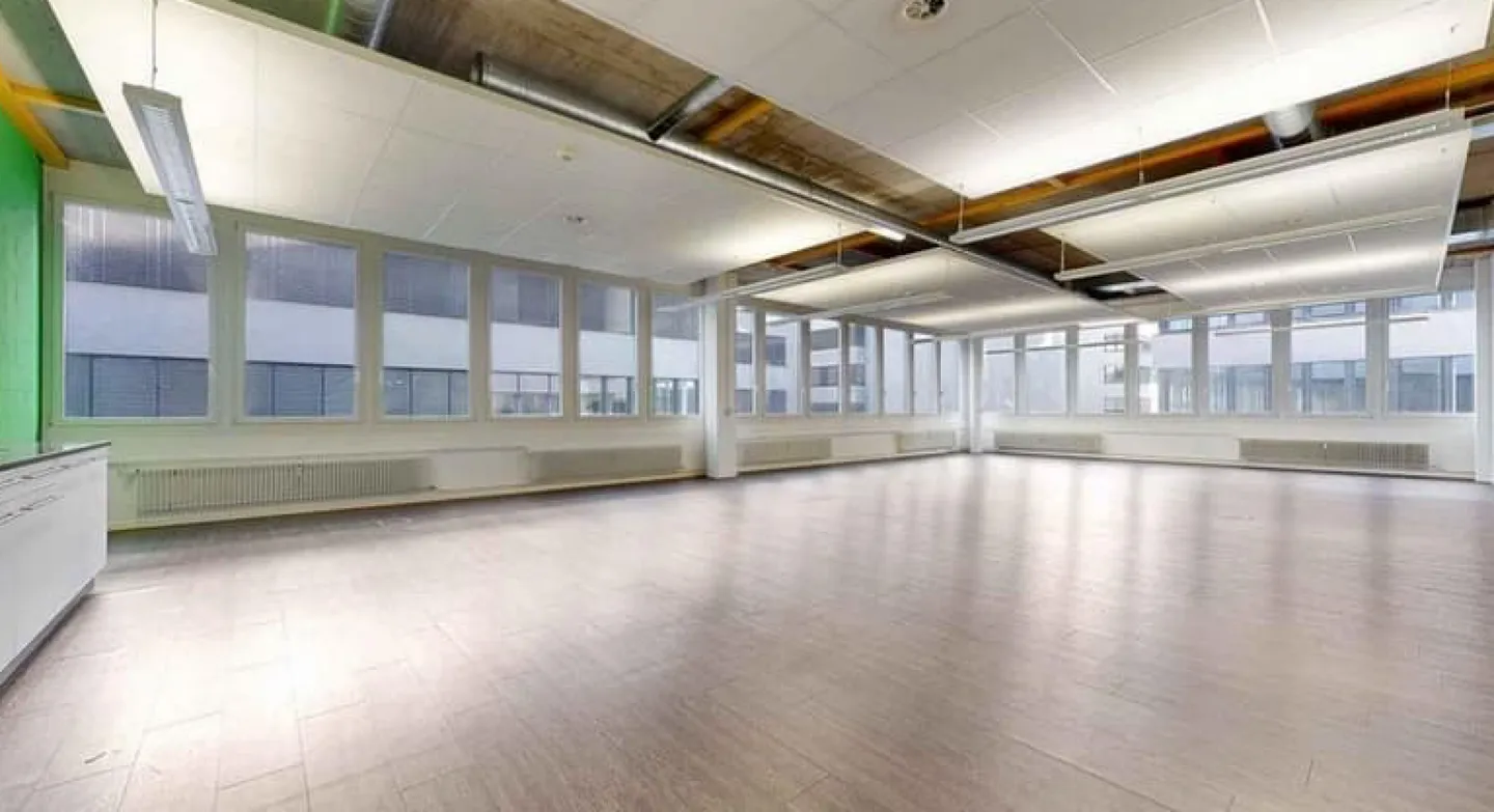 Flexible Büro-, Gewerbe- und Lagerflächen 45-592 m² an Toplage im Kägen Reinach BL - Foto 2 di 10