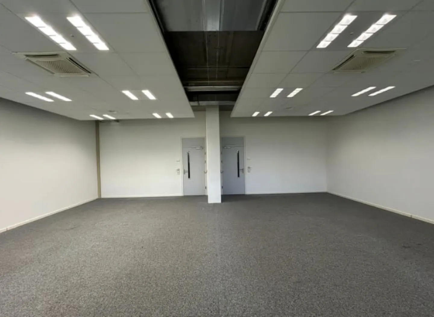 Flexible Büro-, Gewerbe- und Lagerflächen 45-592 m² an Toplage im Kägen Reinach BL - Foto 4 di 10