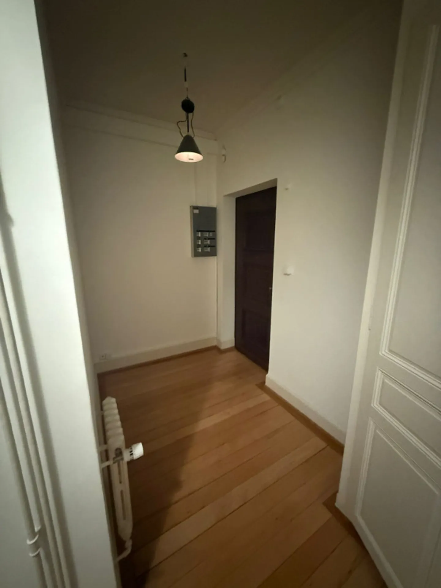 Charmant appartement de 2,5 pièces au 2ème étage localiser à Genève 1204 - Photo 5 sur 5