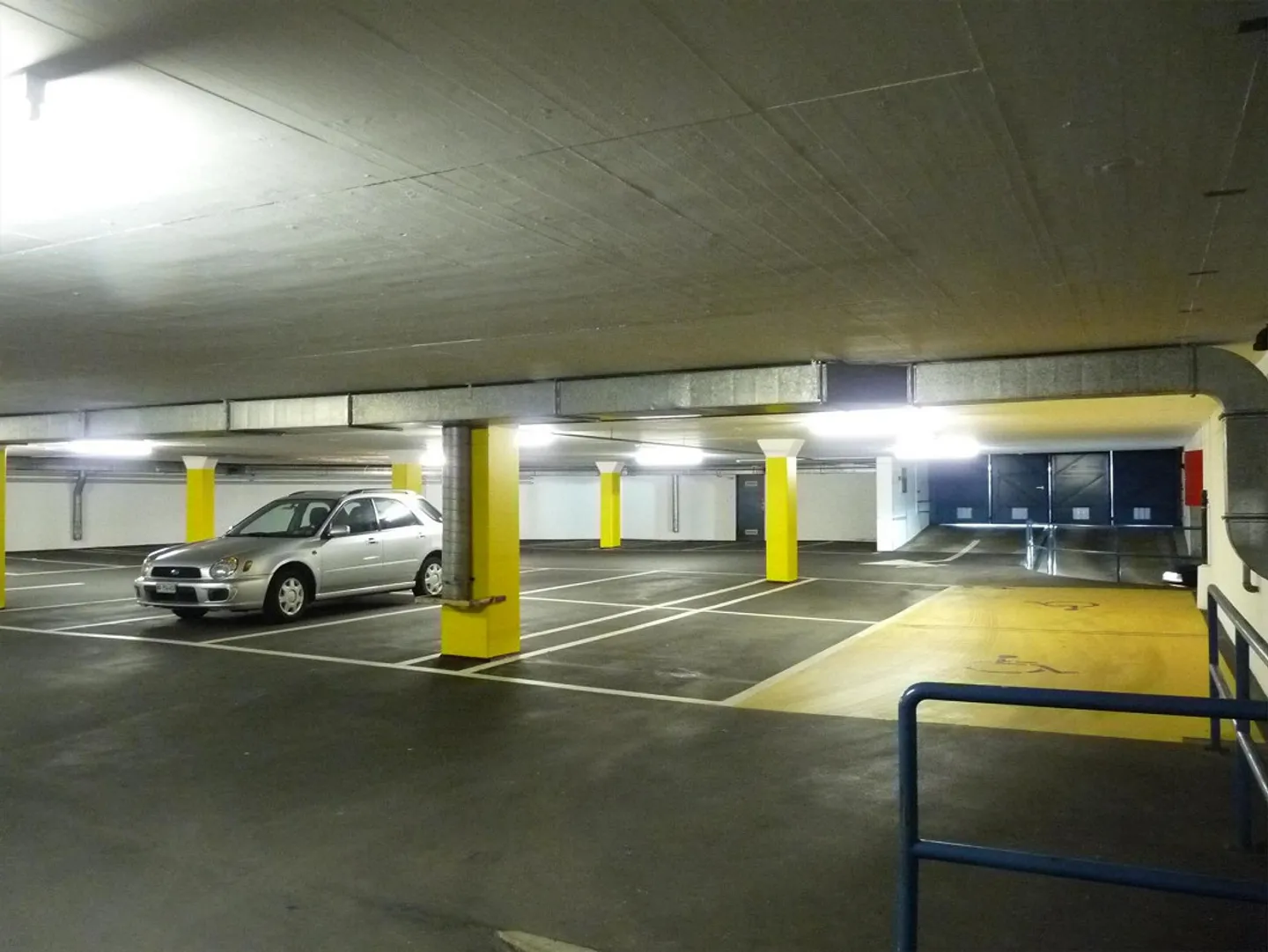 *Aktion* - Wir haben Platz für Ihr Auto - Nähe Bahnhof und Zentrum! - Photo 3 sur 5