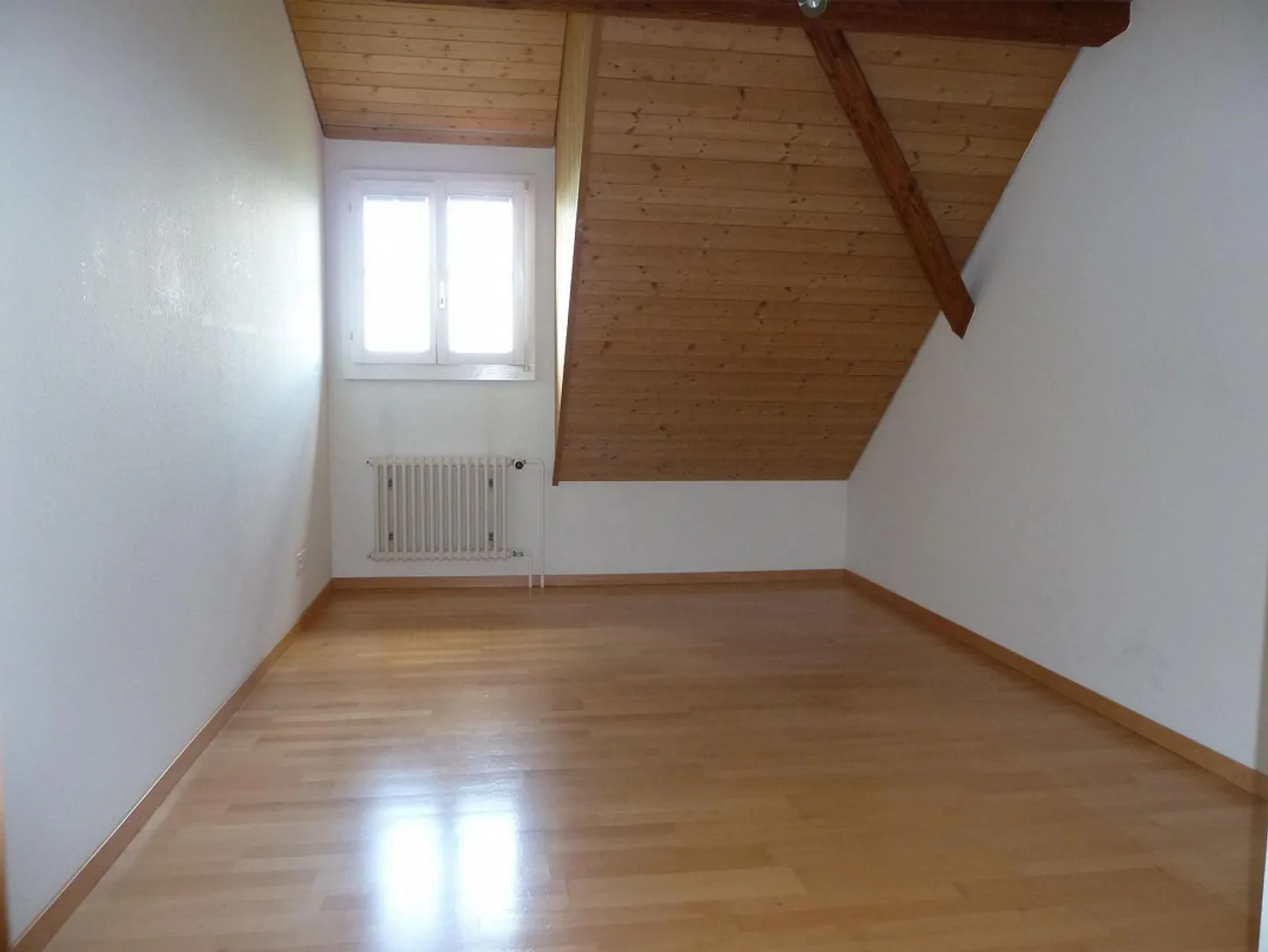 Appartement en maisonette avec beaucoup de charme - Photo 7 sur 13