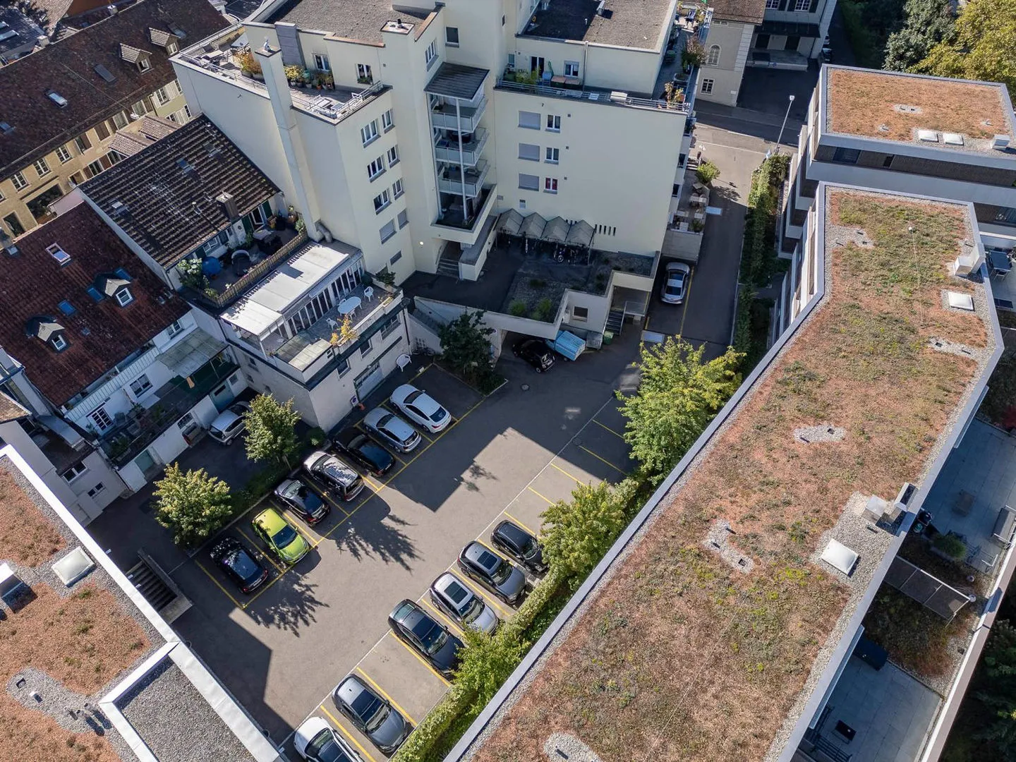 Espace de vente avec très bonne visibilité incluant un système de refroidissement - Rez-de-chaussée ! - Photo 6 sur 13