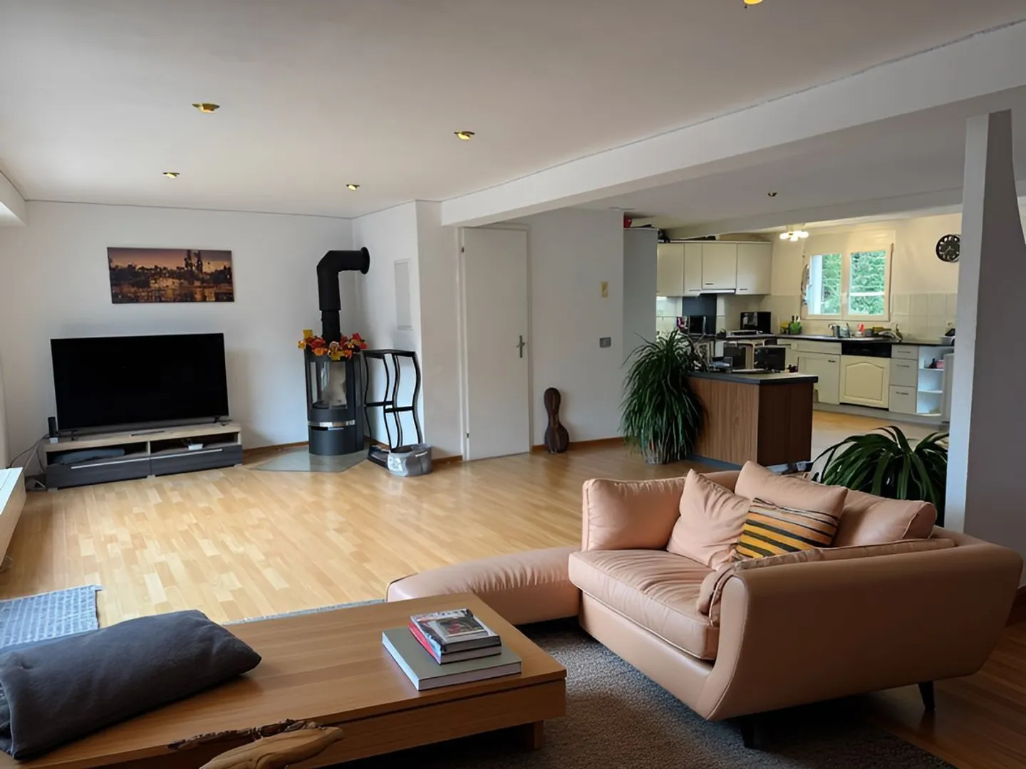 RENDITE-MFH (5%) DANS LE GLARNERLAND EN PLEINE CROISSANCE - Photo 5 sur 13