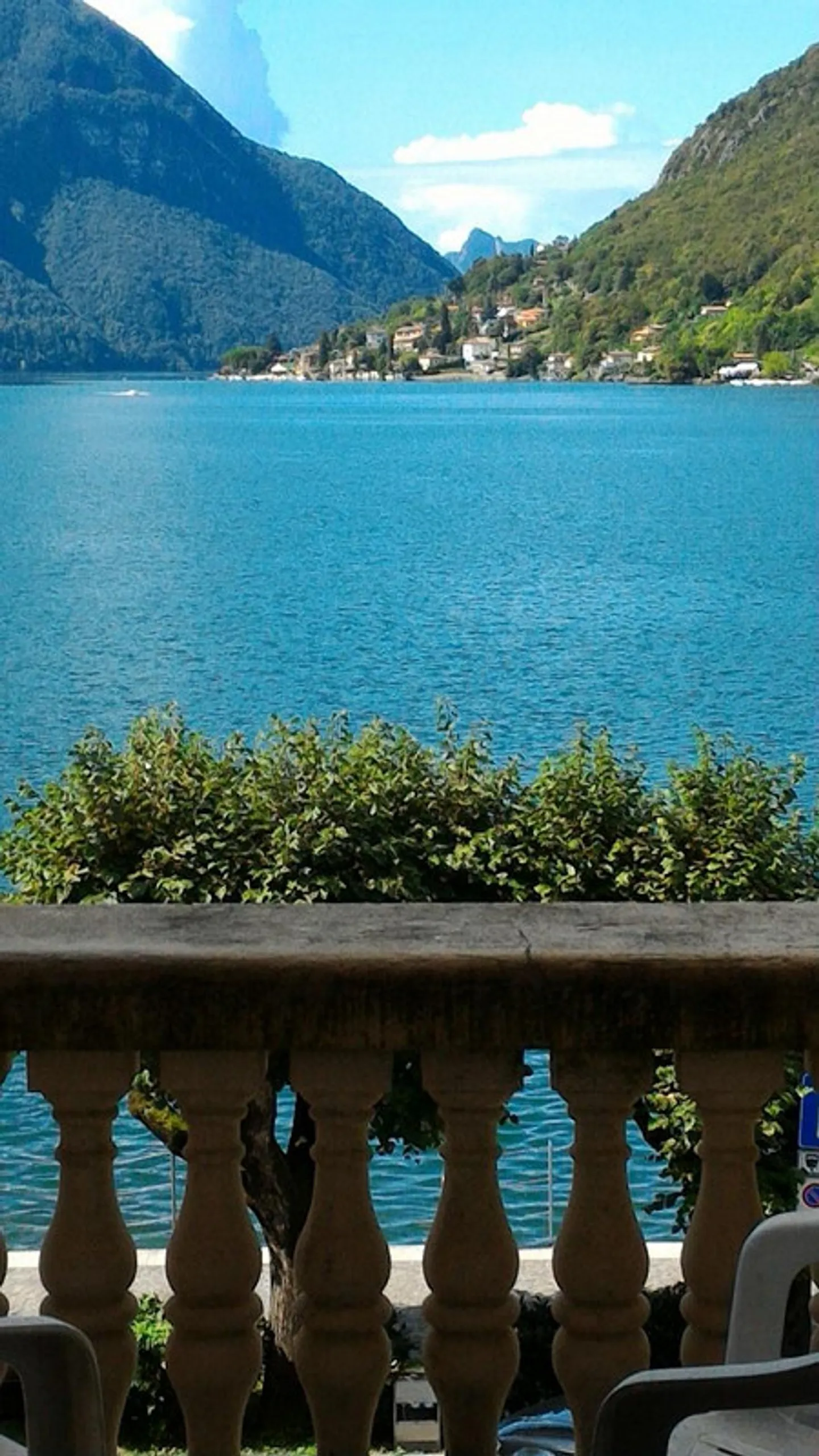 Charming Apartment with Lake View - Photo 2 of 12