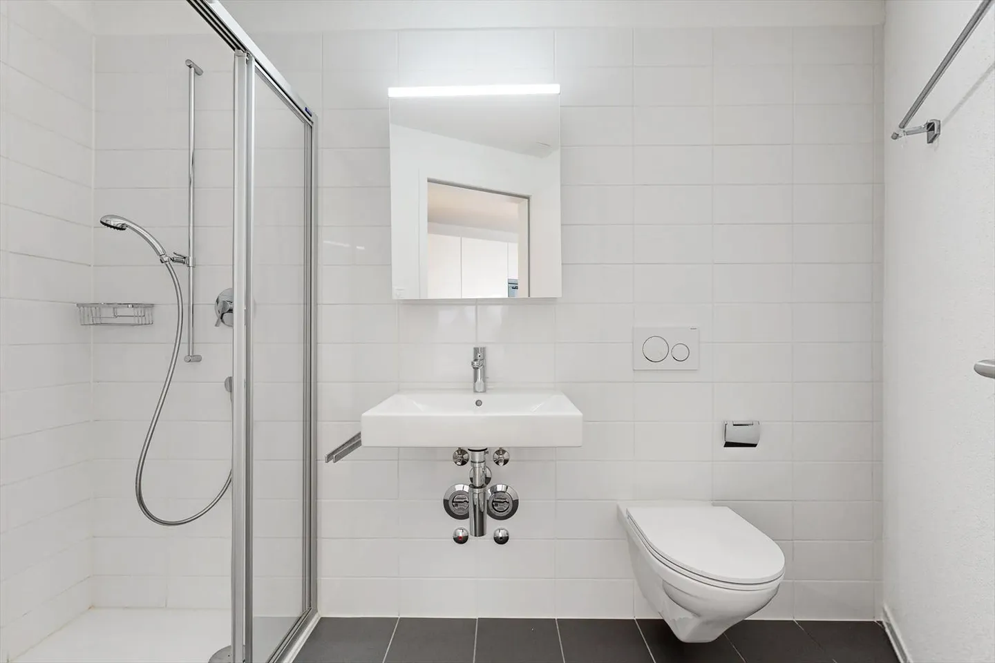 Appartement lumineux et moderne - Photo 10 sur 12