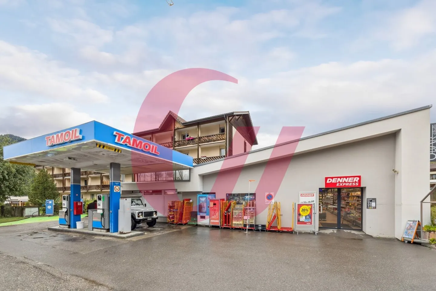 Commercial building in the center of Charmey! - Photo 1 of 10