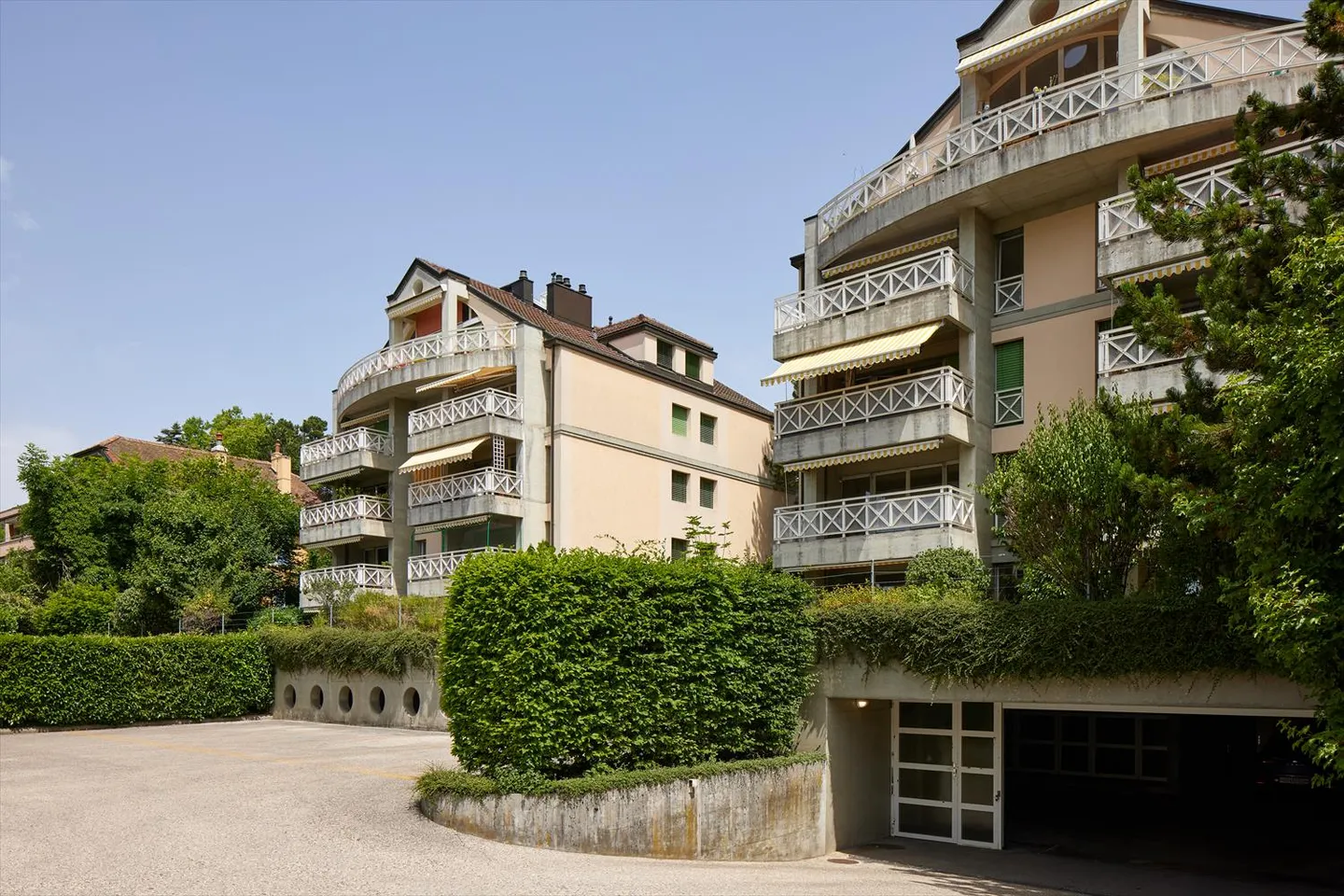 2.5 Room Apartment - Photo 3 of 5