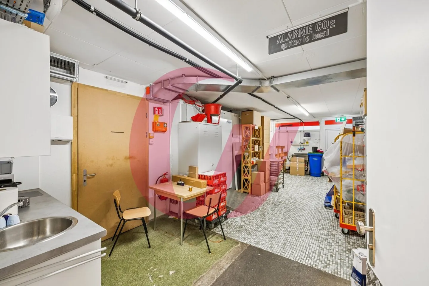 Commercial building in the center of Charmey! - Photo 5 of 10