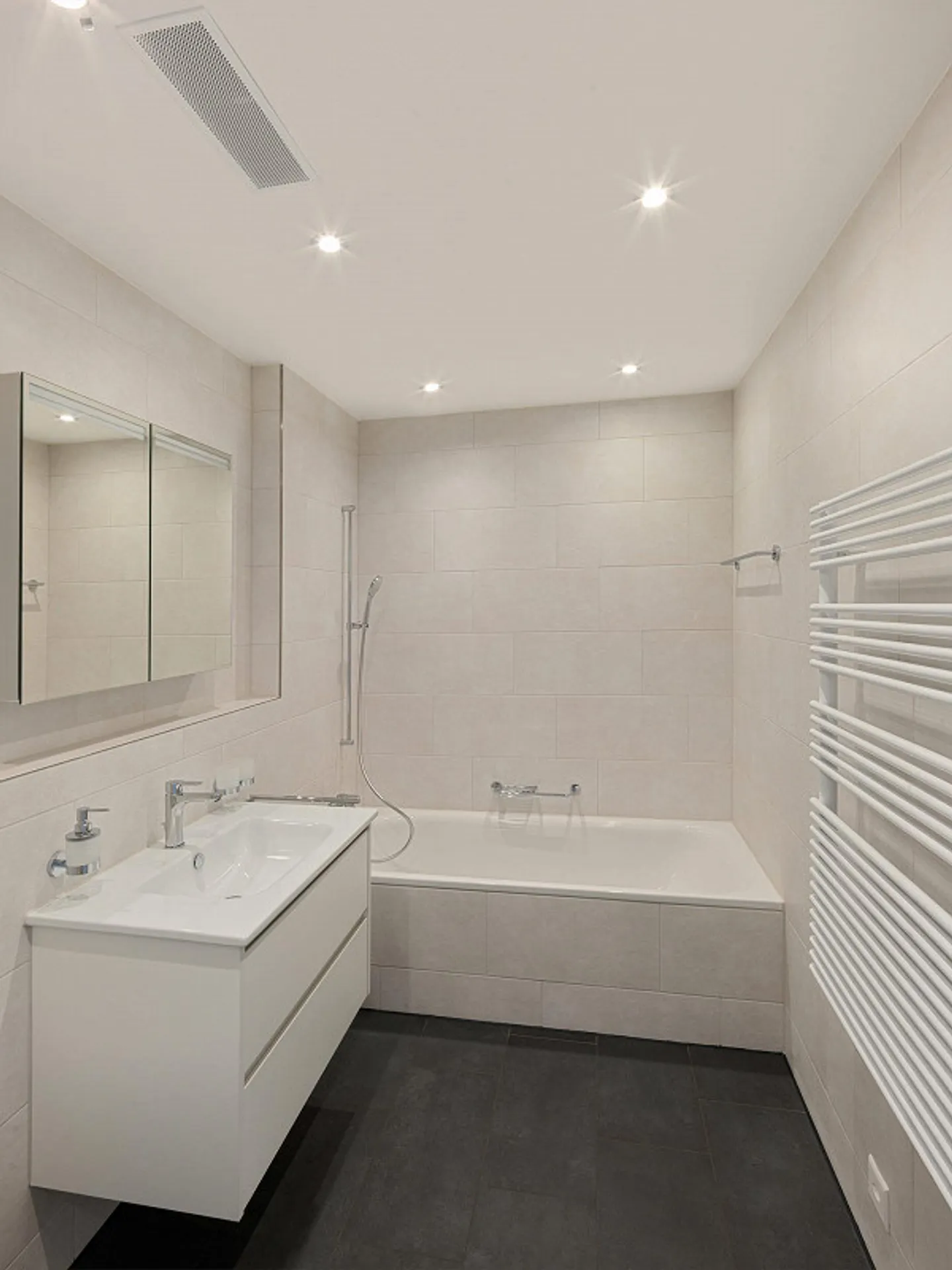 Nuovo appartamento di 4,5 stanze - Foto 5 di 11