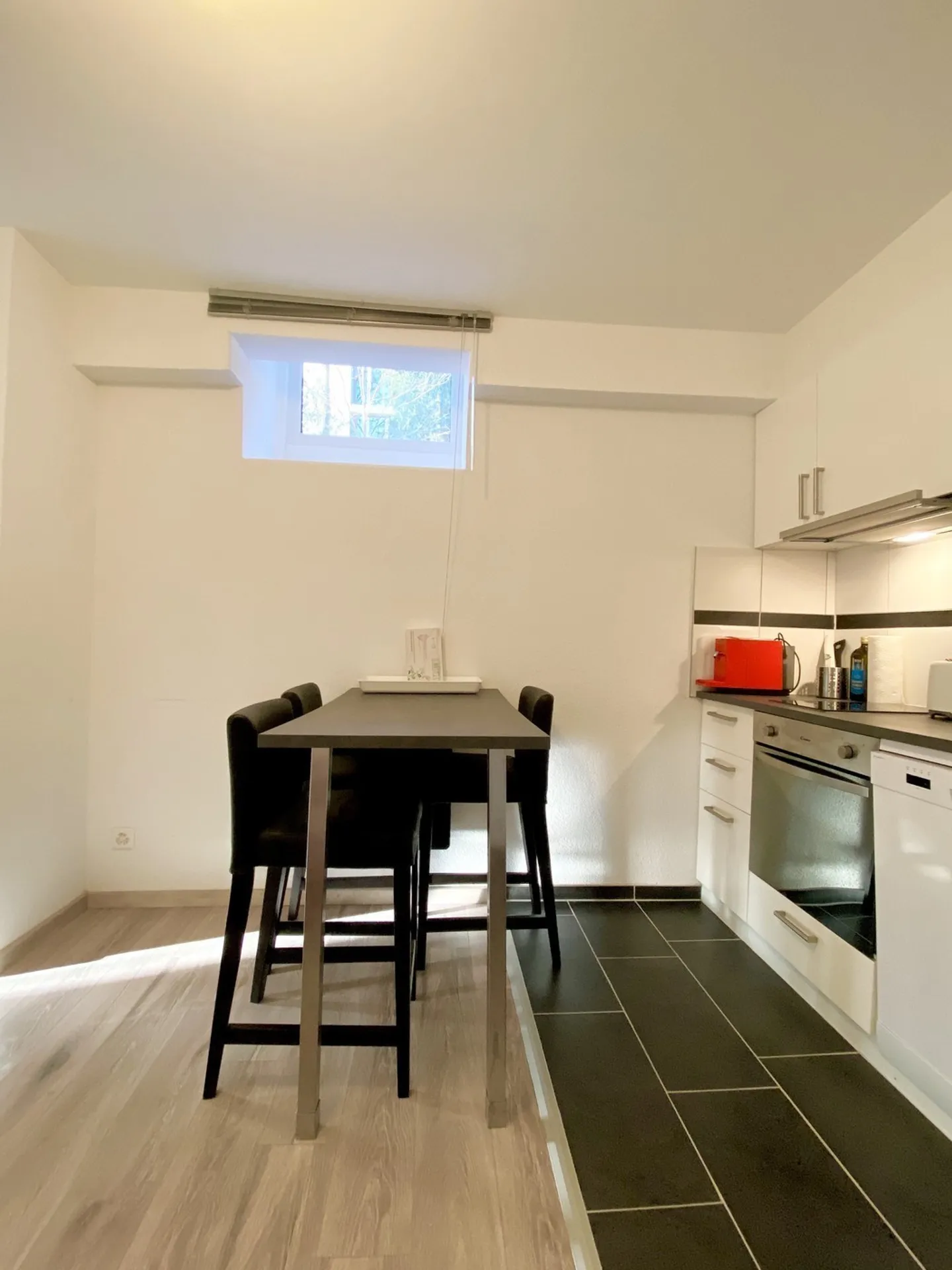 Great 2-room Studio in villa - 4 min by foot from mainstation St.Gallen - Photo 7 of 13