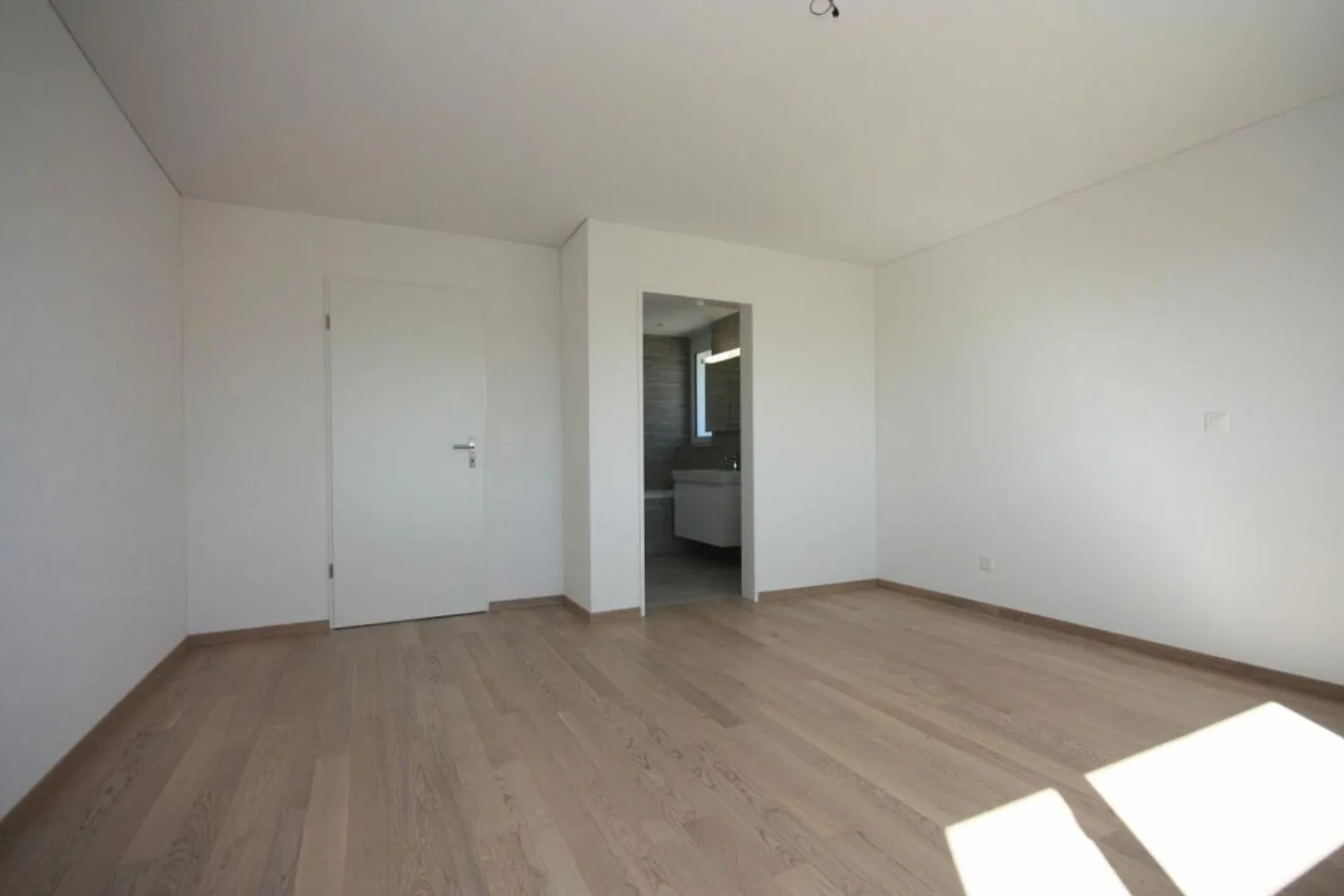 Exklusive 3 1/2 Zimmer-Attikawohnung - Foto 6 von 10