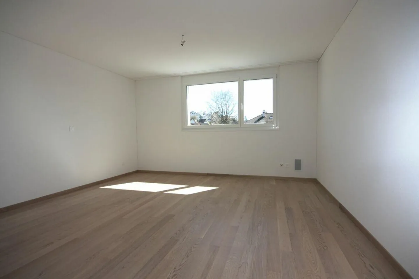 Exklusive 3 1/2 Zimmer-Attikawohnung - Foto 8 von 10