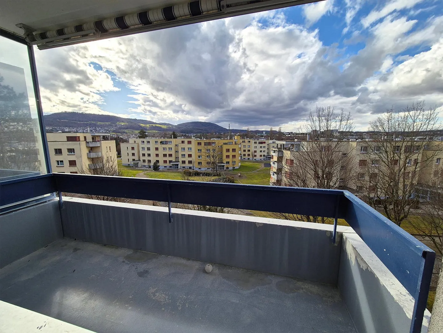 Quiet apartment with a view over Dornach - Photo 7 of 7