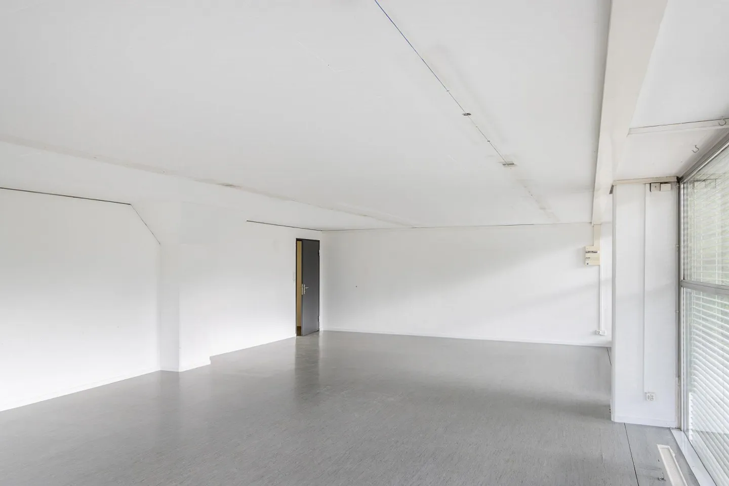 Büro mit Limmatblick - Foto 3 von 3