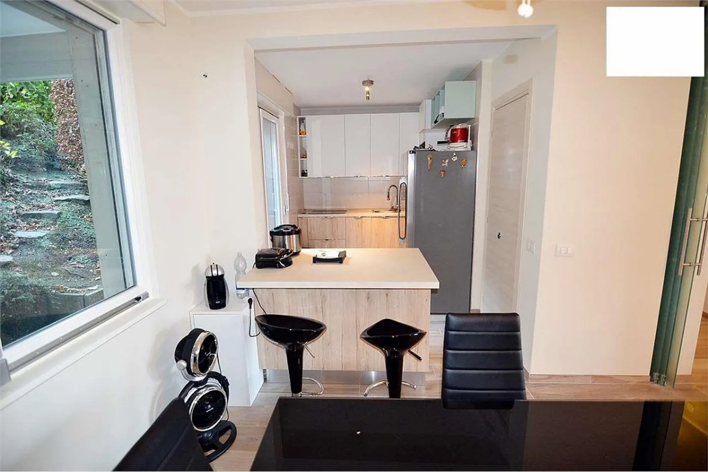 Schönes Apartment 3.5 komplett renoviert im Paradies - Foto 8 von 9