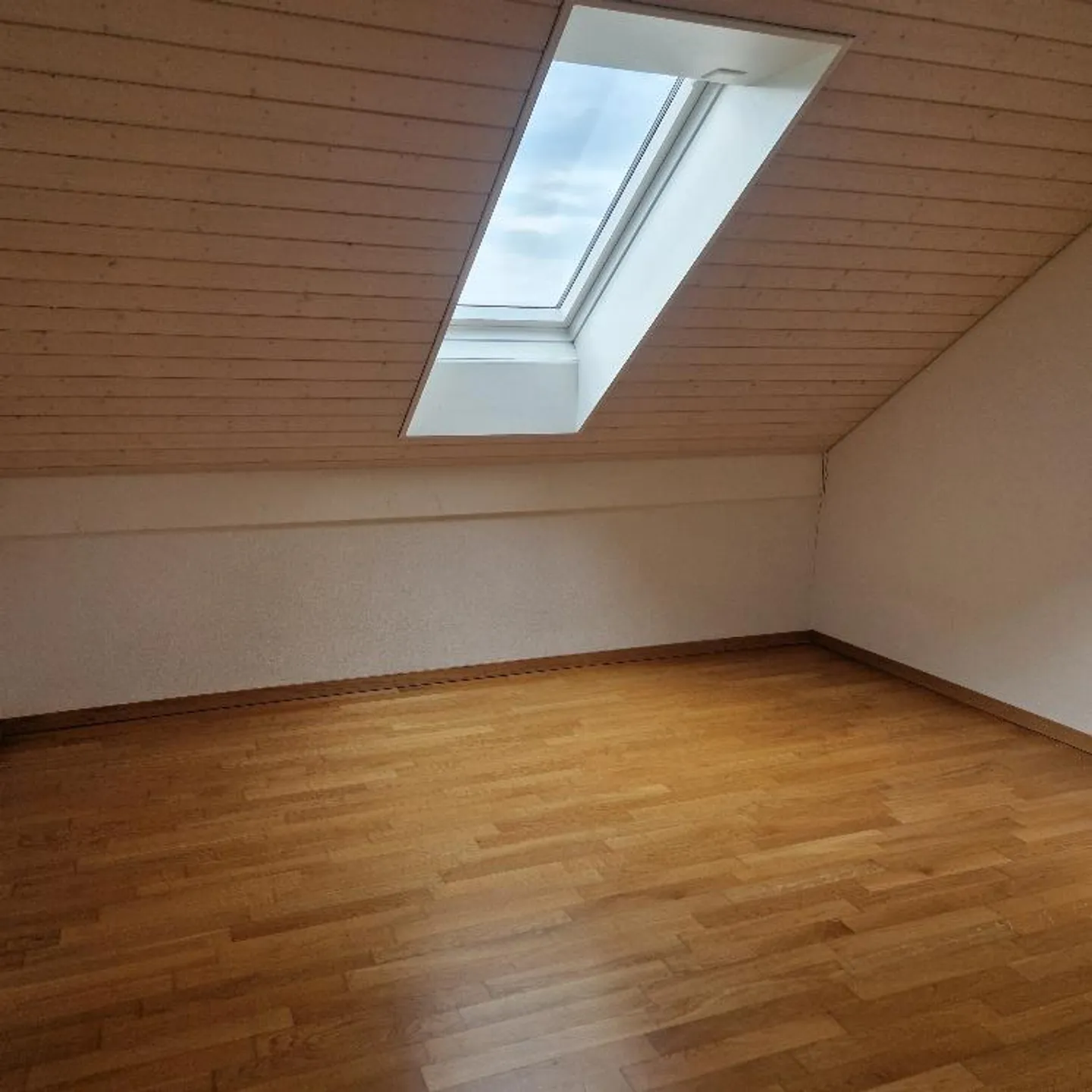 3.5 Room Attic Apartment - Photo 7 of 14