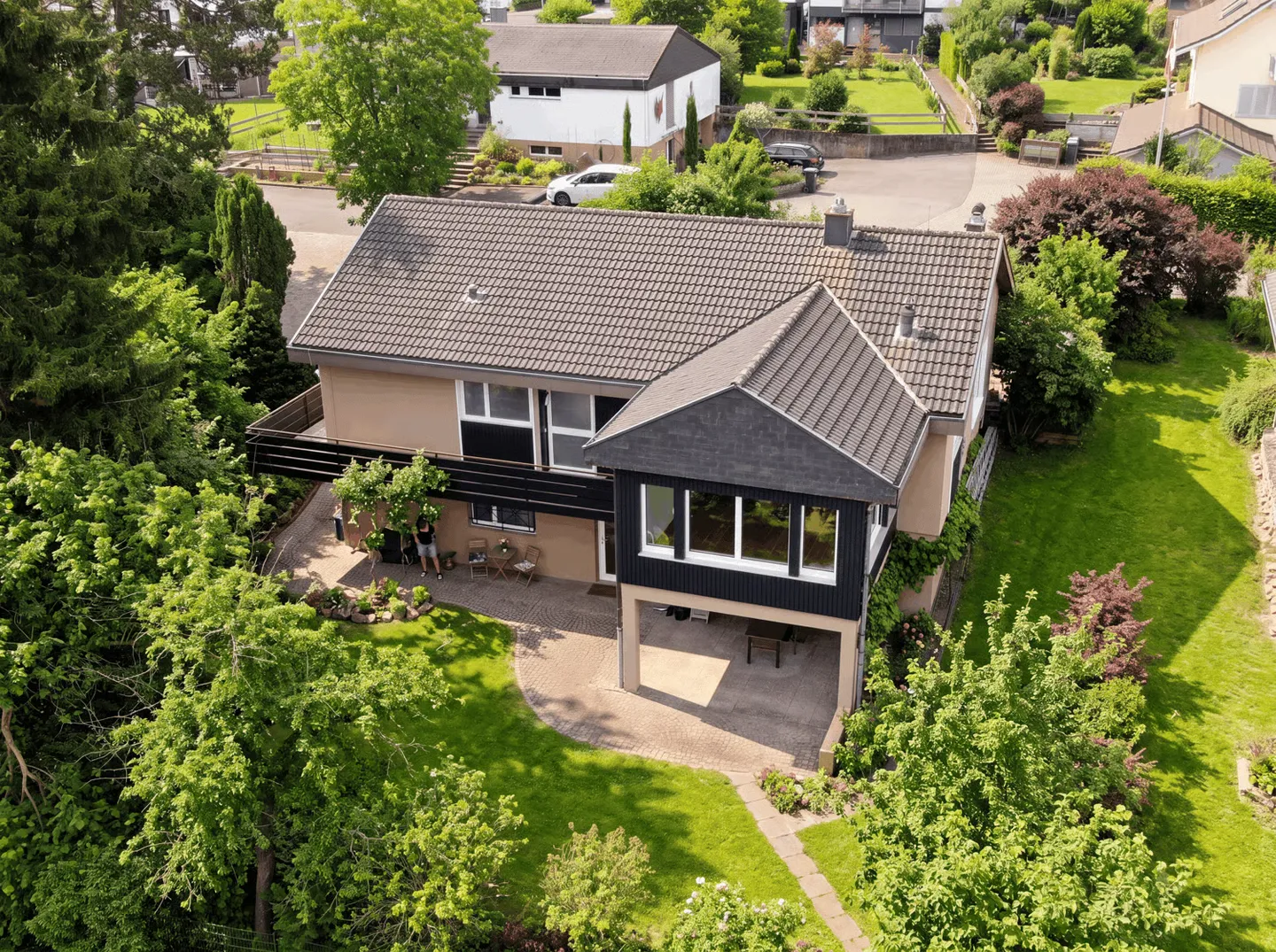 Charmante 7-Zimmer-Villa zur Miete in Büren an der Aare - Foto 2 von 15
