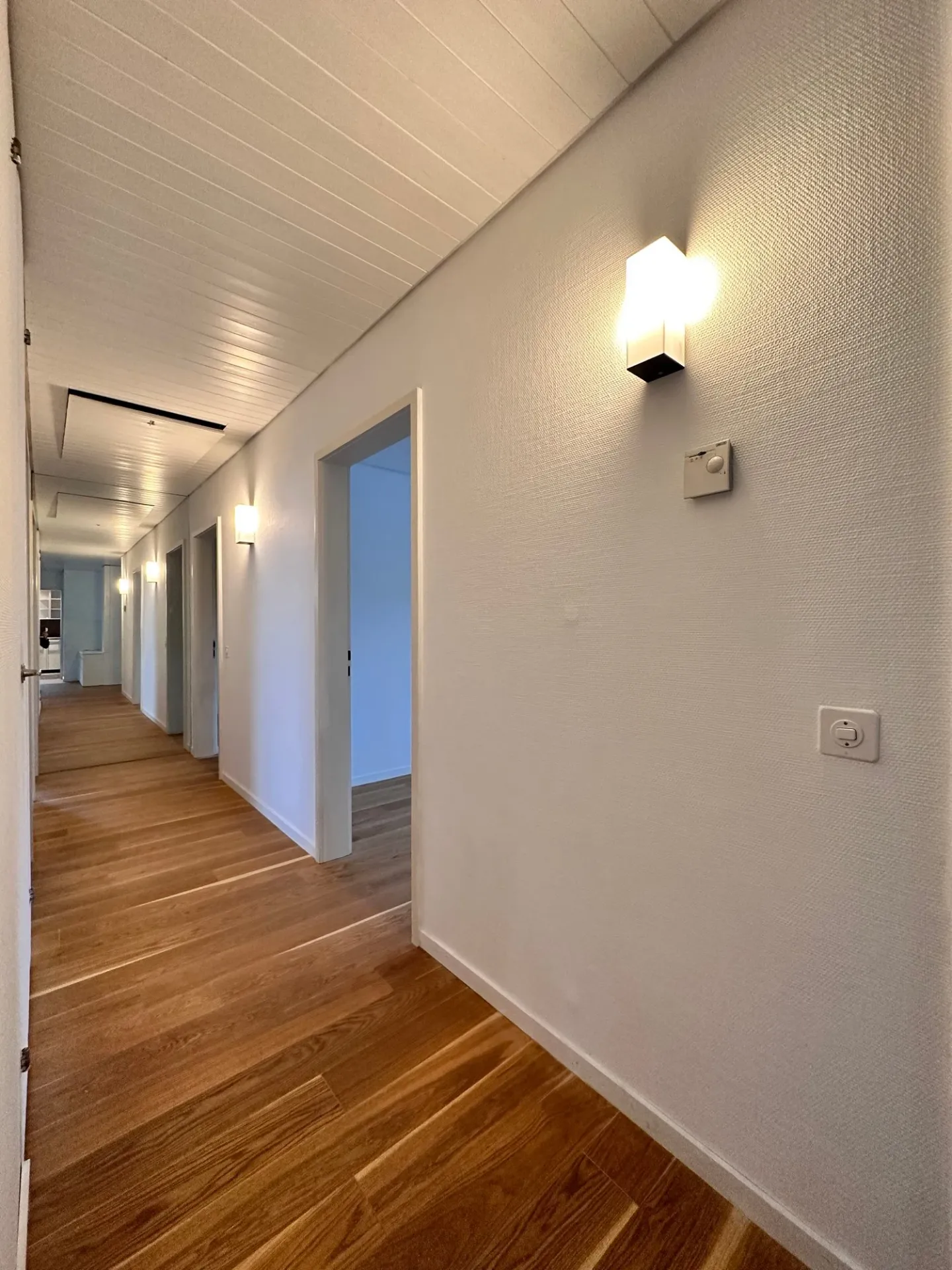 Charmante 7-Zimmer-Villa zur Miete in Büren an der Aare - Foto 10 von 15