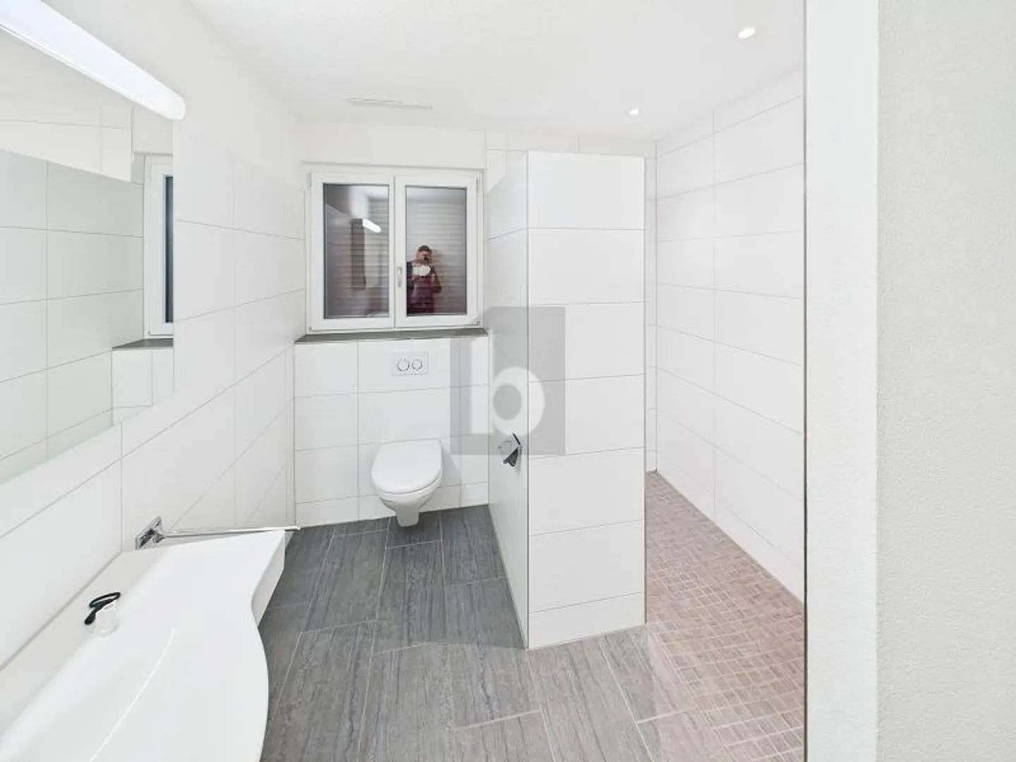 Apartment for rent - Photo 2 of 6