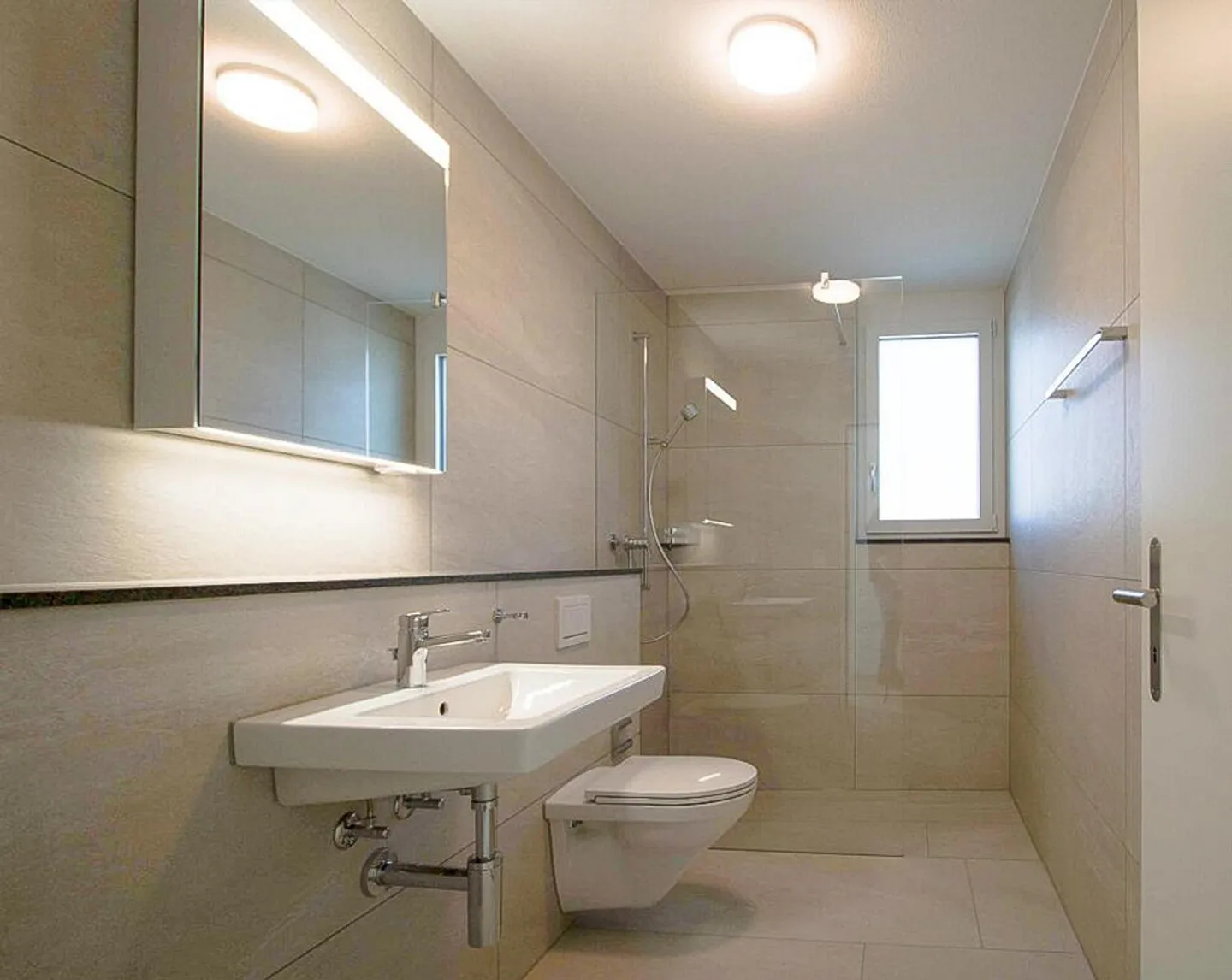 Appartamento moderno di 4,5 locali con finiture di alta qualità in una posizione privilegiata - Foto 5 di 9